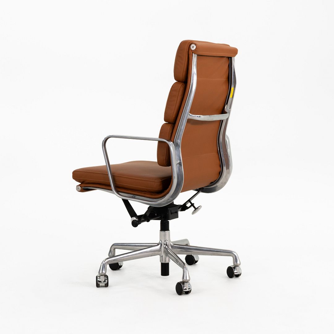 Aluminum Group Soft Pad Executive Desk Chair, Model EA437