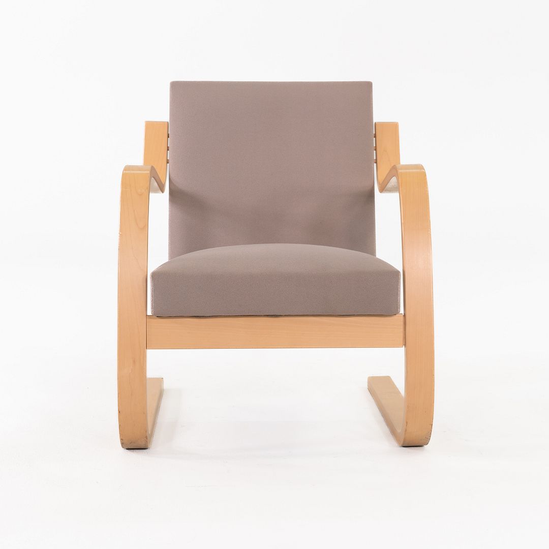 402 Lounge Chair