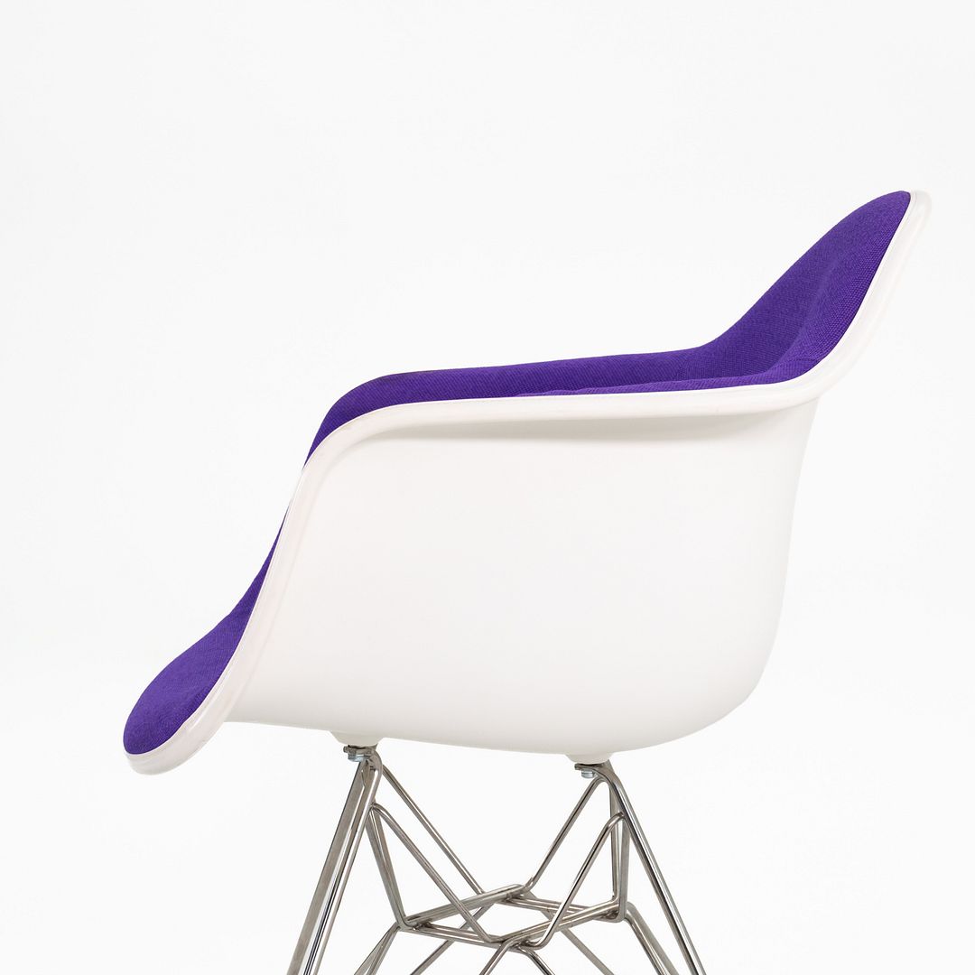 DAR Armchair