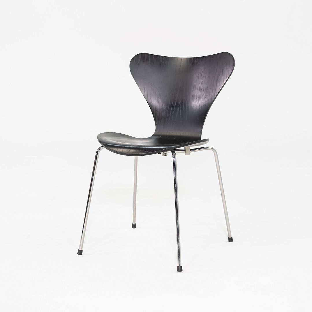 Series 7 Chair, Model 3107
