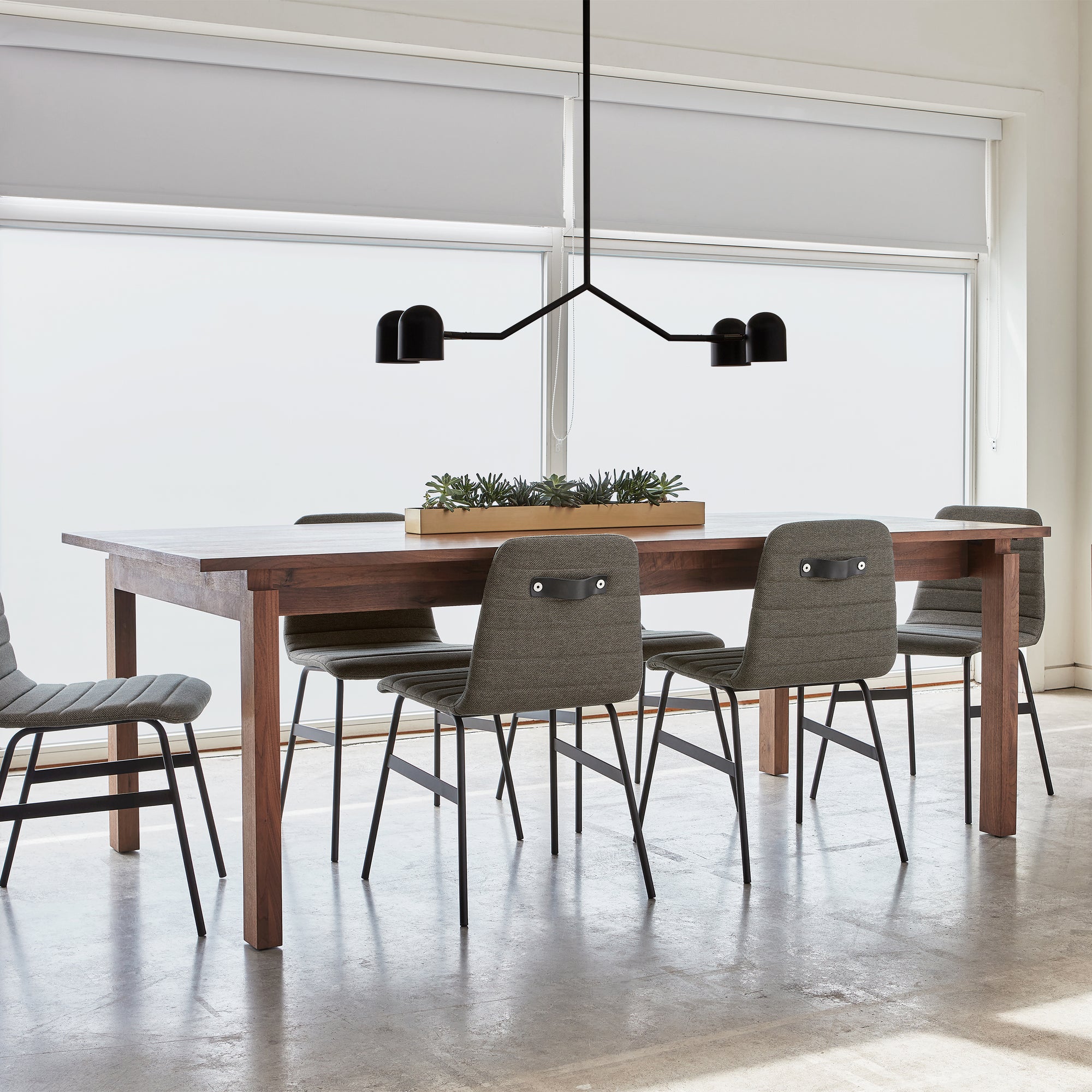Tandem 4-Head Pendant Lamp