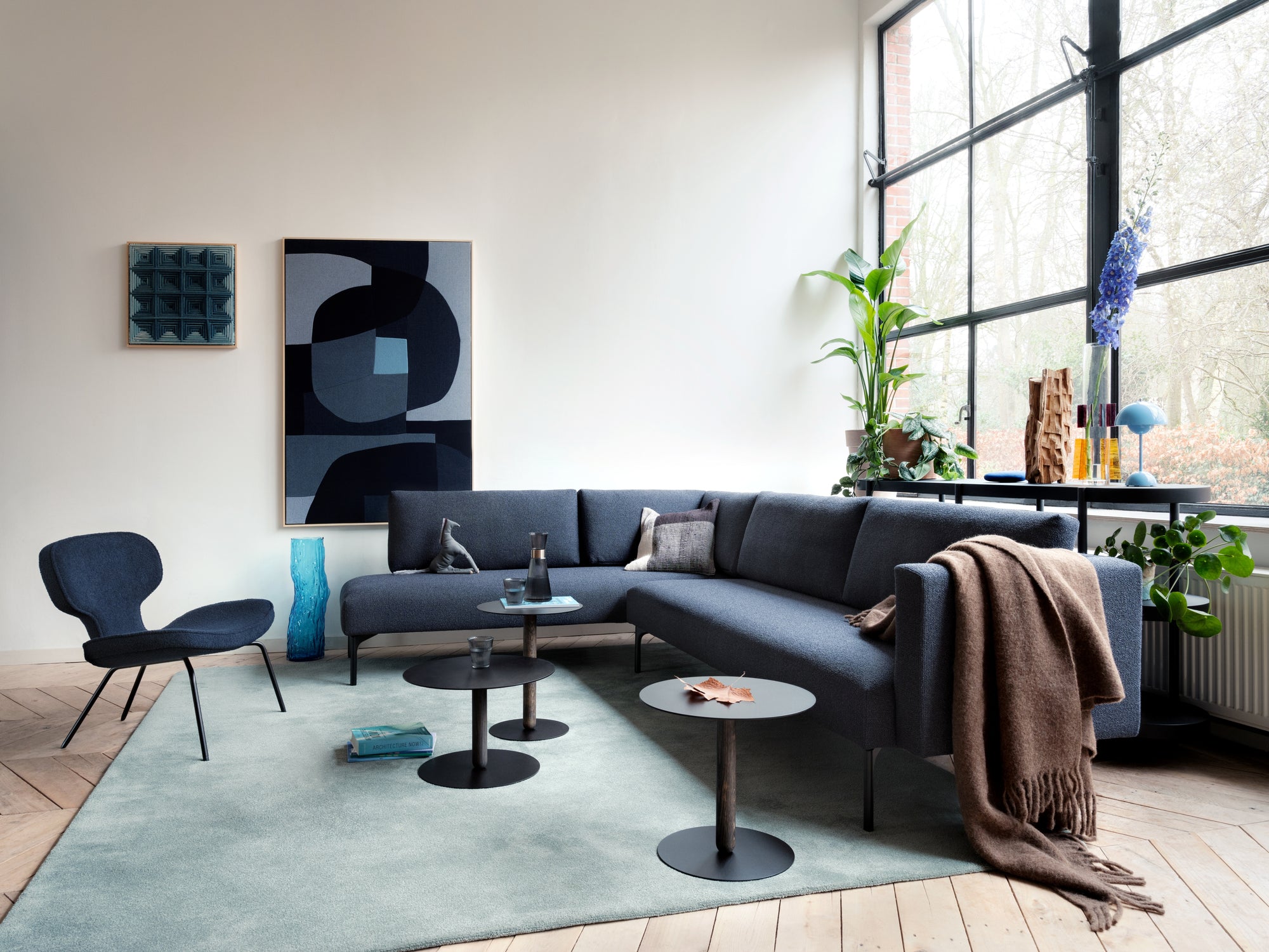 Libel Lounge Chair