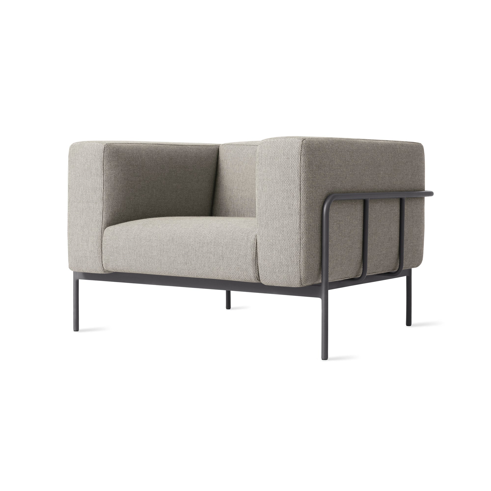 Cache Lounge Chair — Outdoor