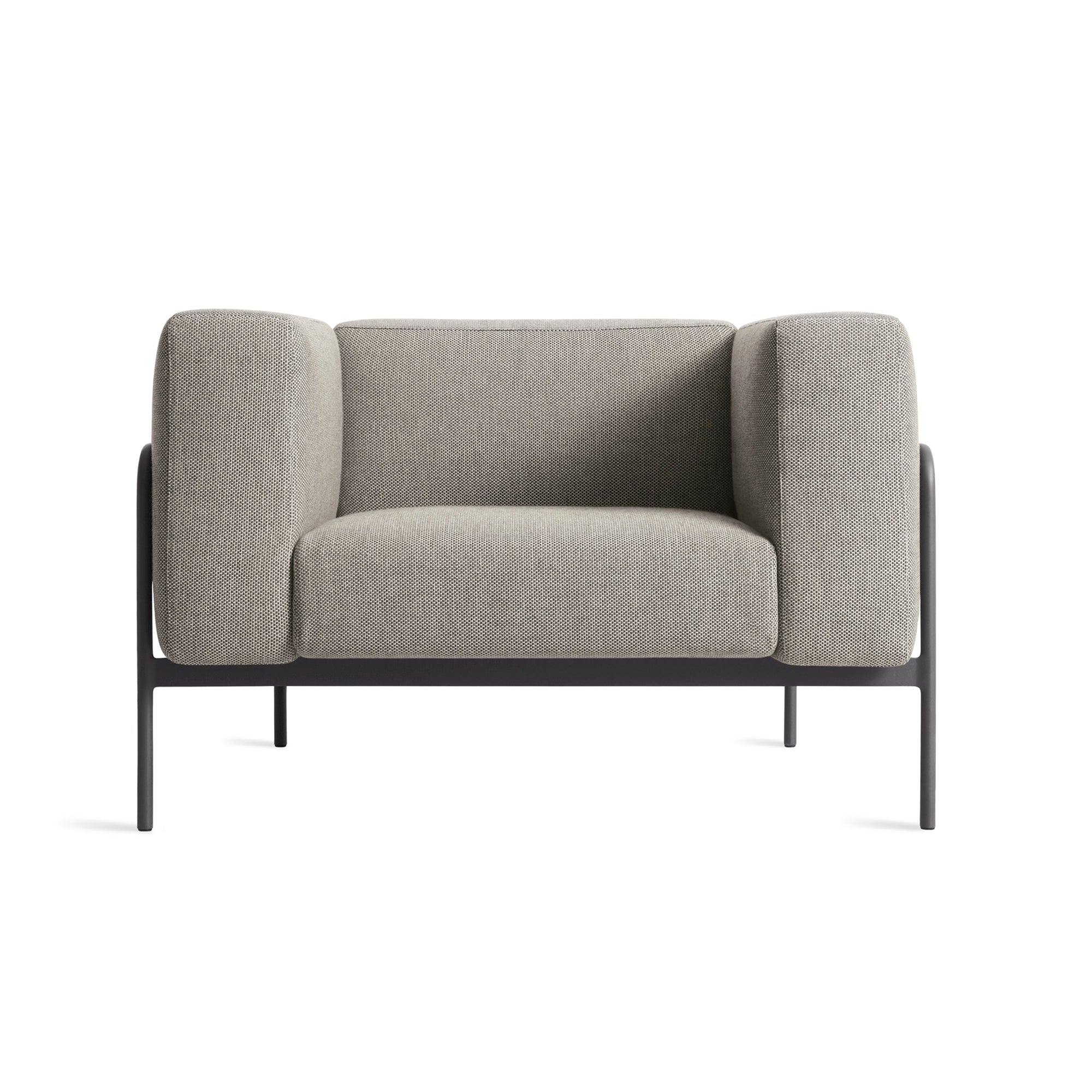 Cache Lounge Chair — Outdoor