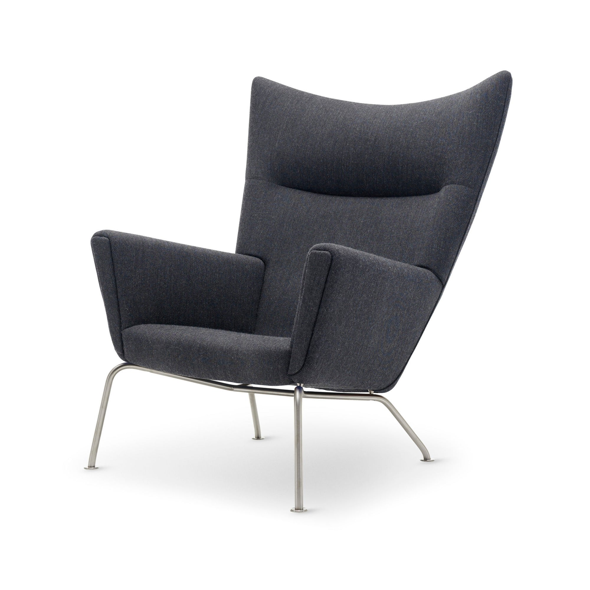 CH445 Wing Chair