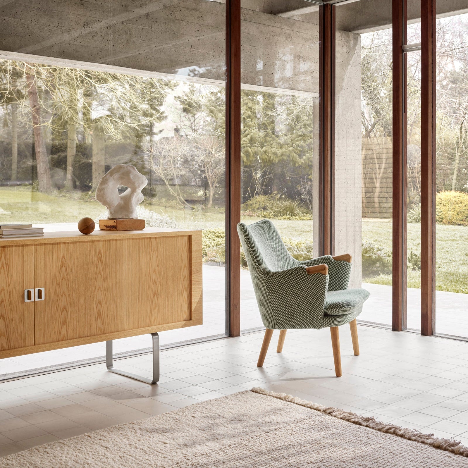 CH71 Lounge Chair