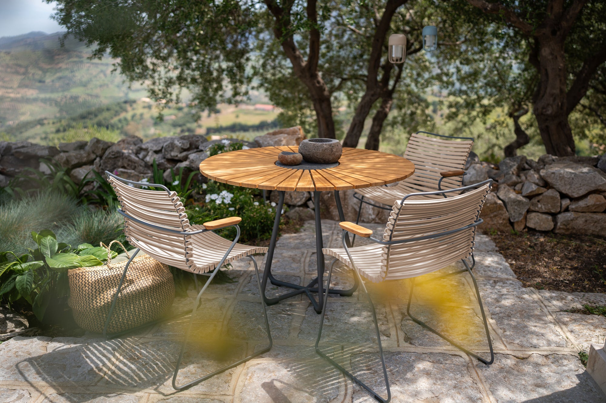 Circle Dining Table