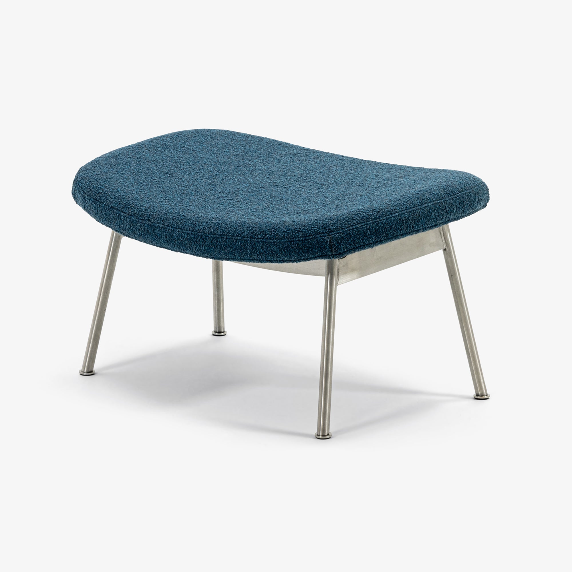 Ella Ottoman — Metal