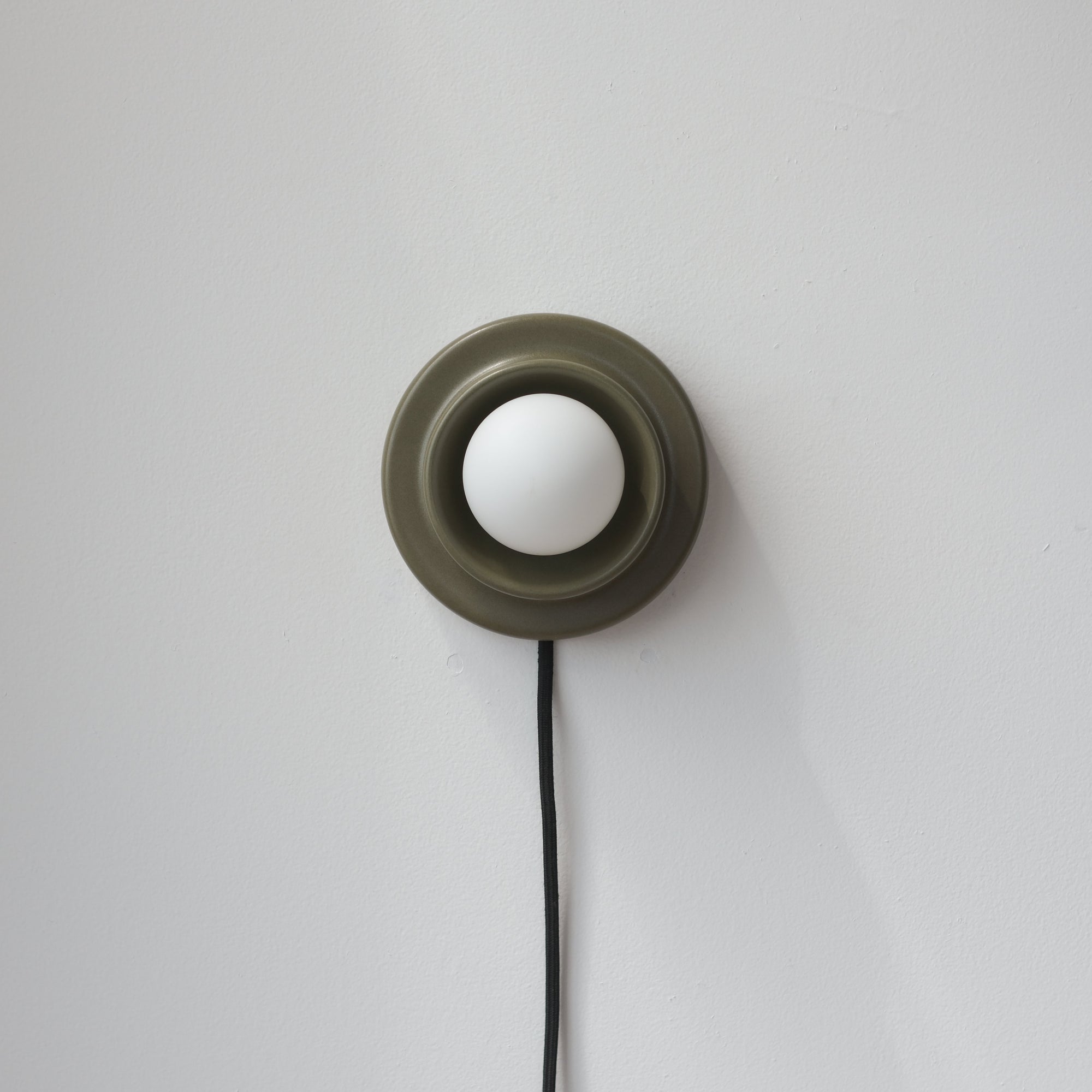 Q Sconce Lamp