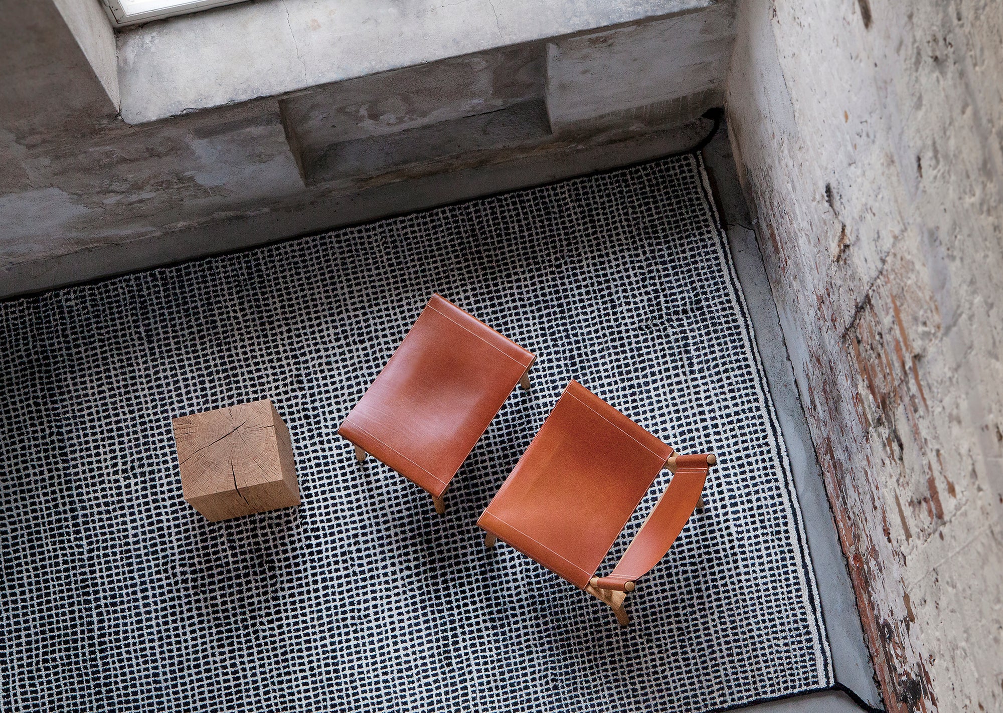December Lounge Chair