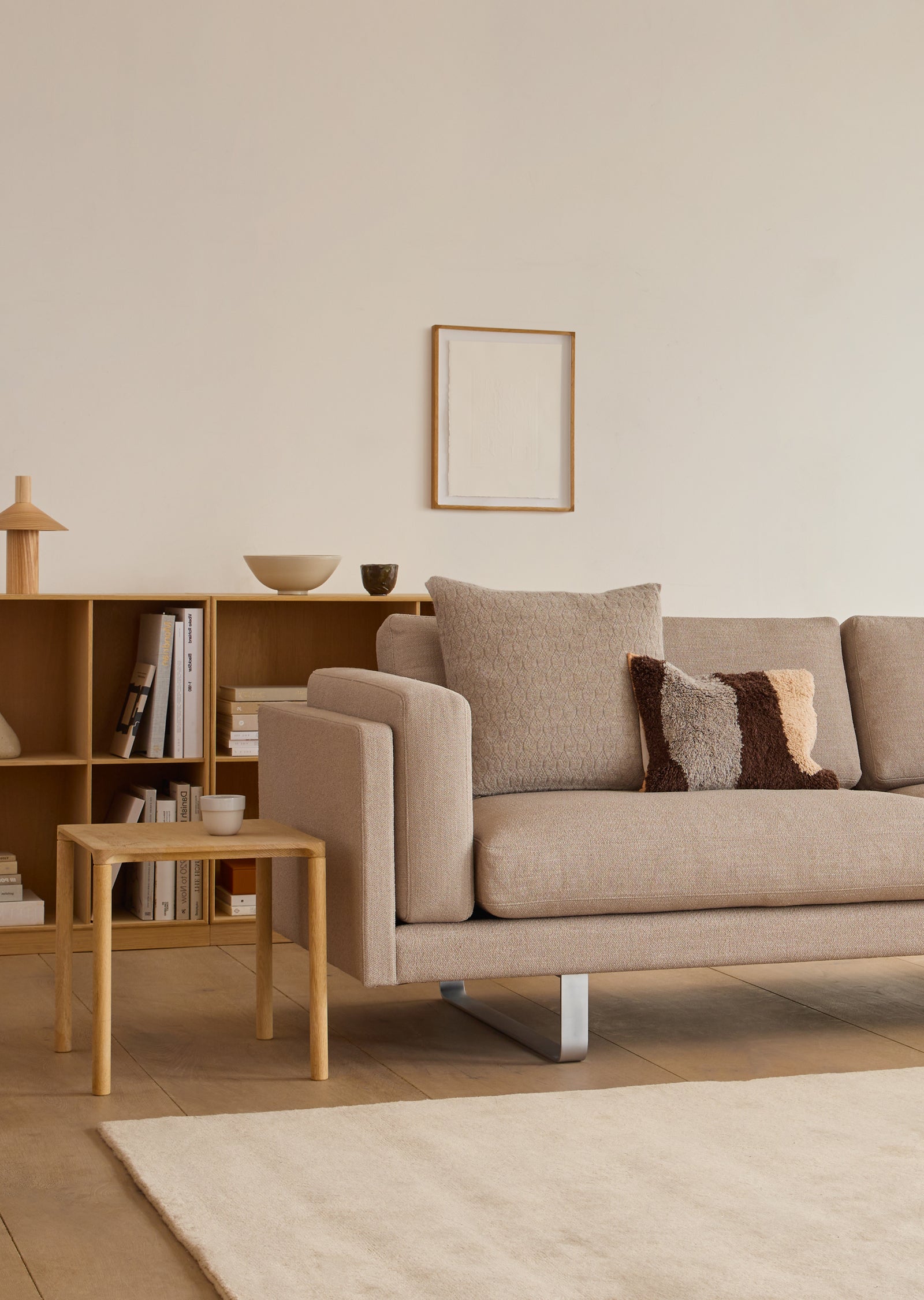 Piloti Side Table — Medium