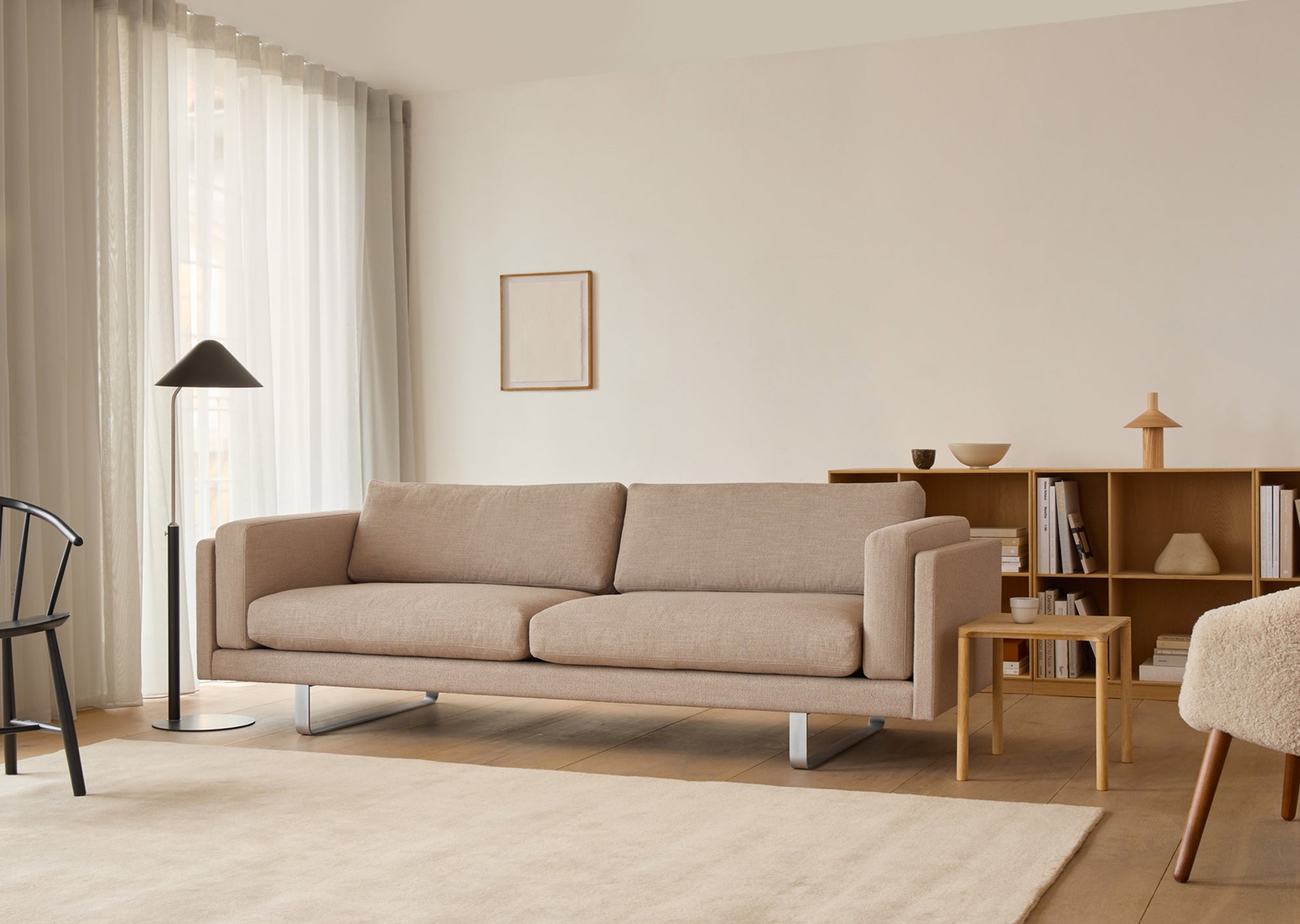 Piloti Side Table — Medium