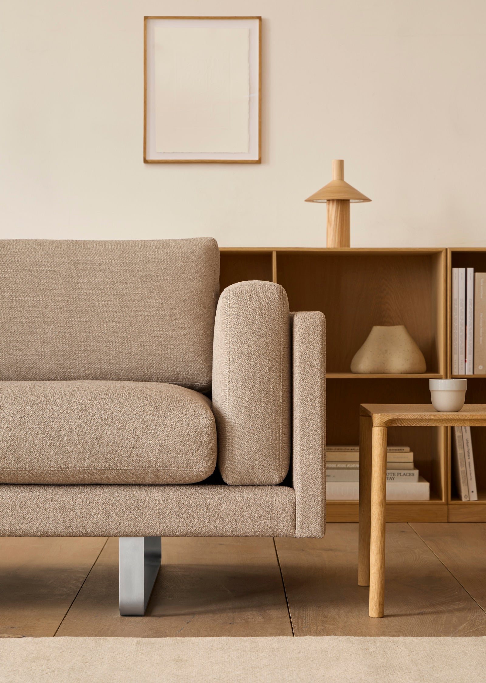 Piloti Side Table — Medium