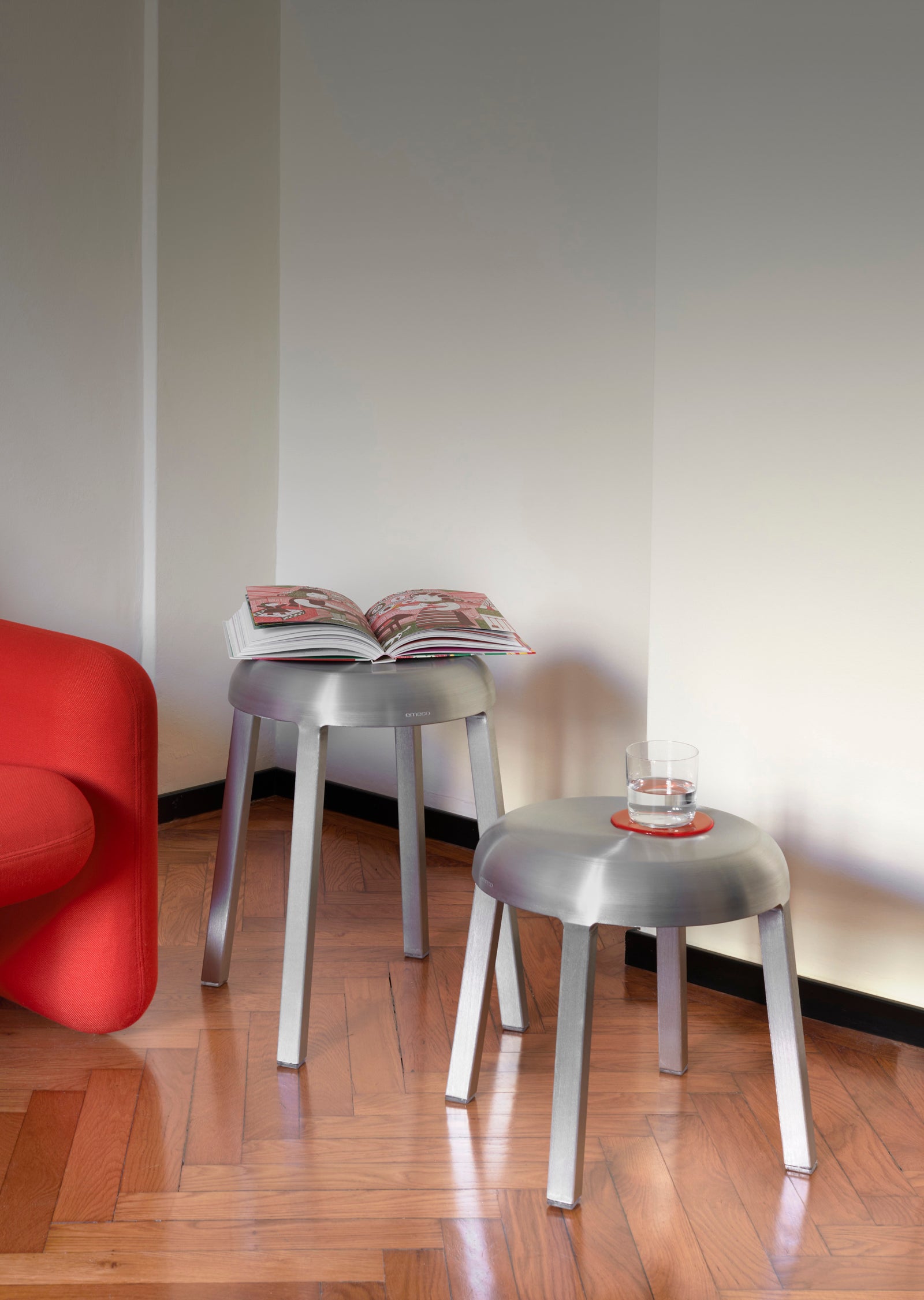Za Small Stool