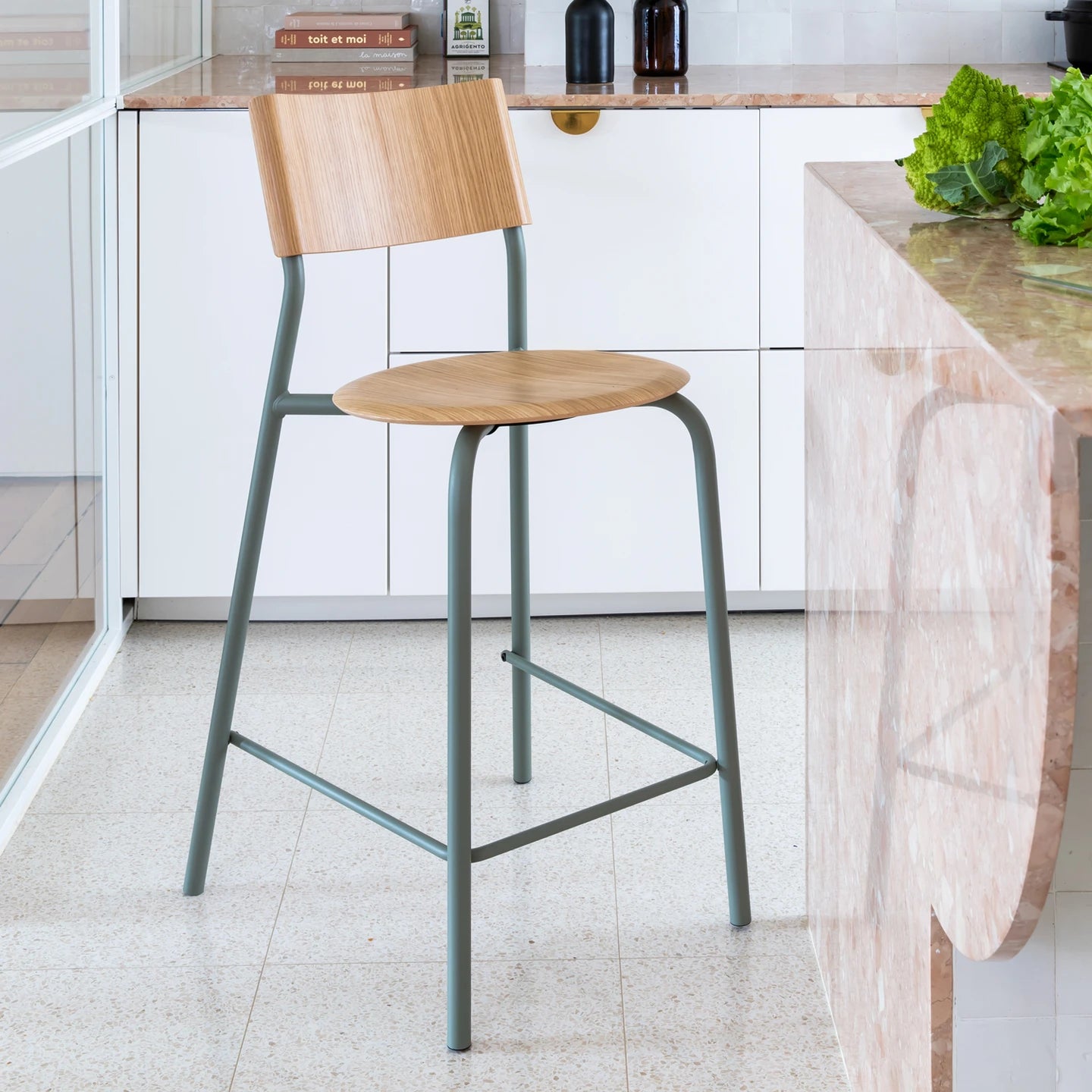 SSD Bar Chair