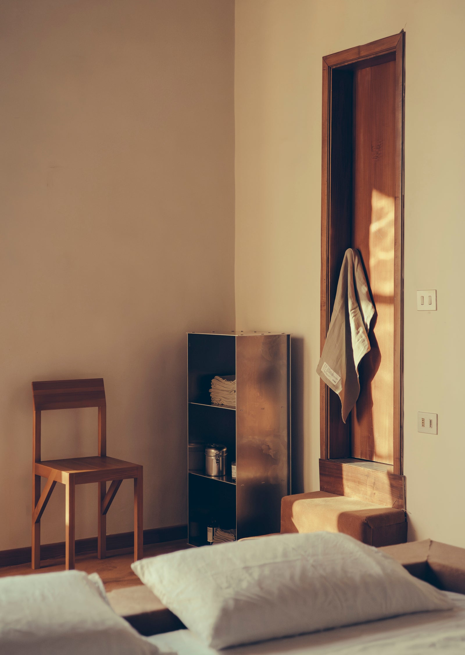 Bracket Chair