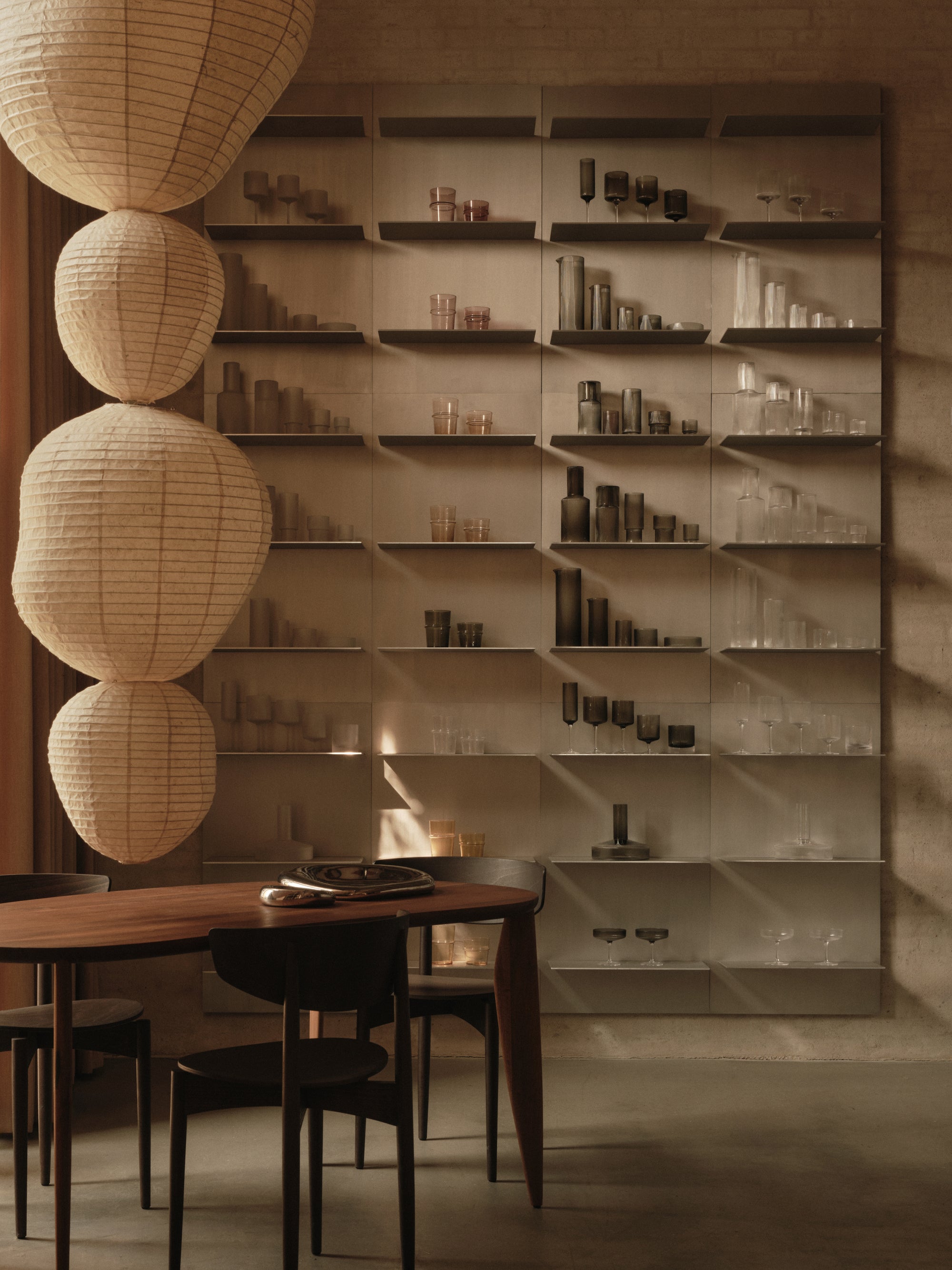 Lager Wall Shelf