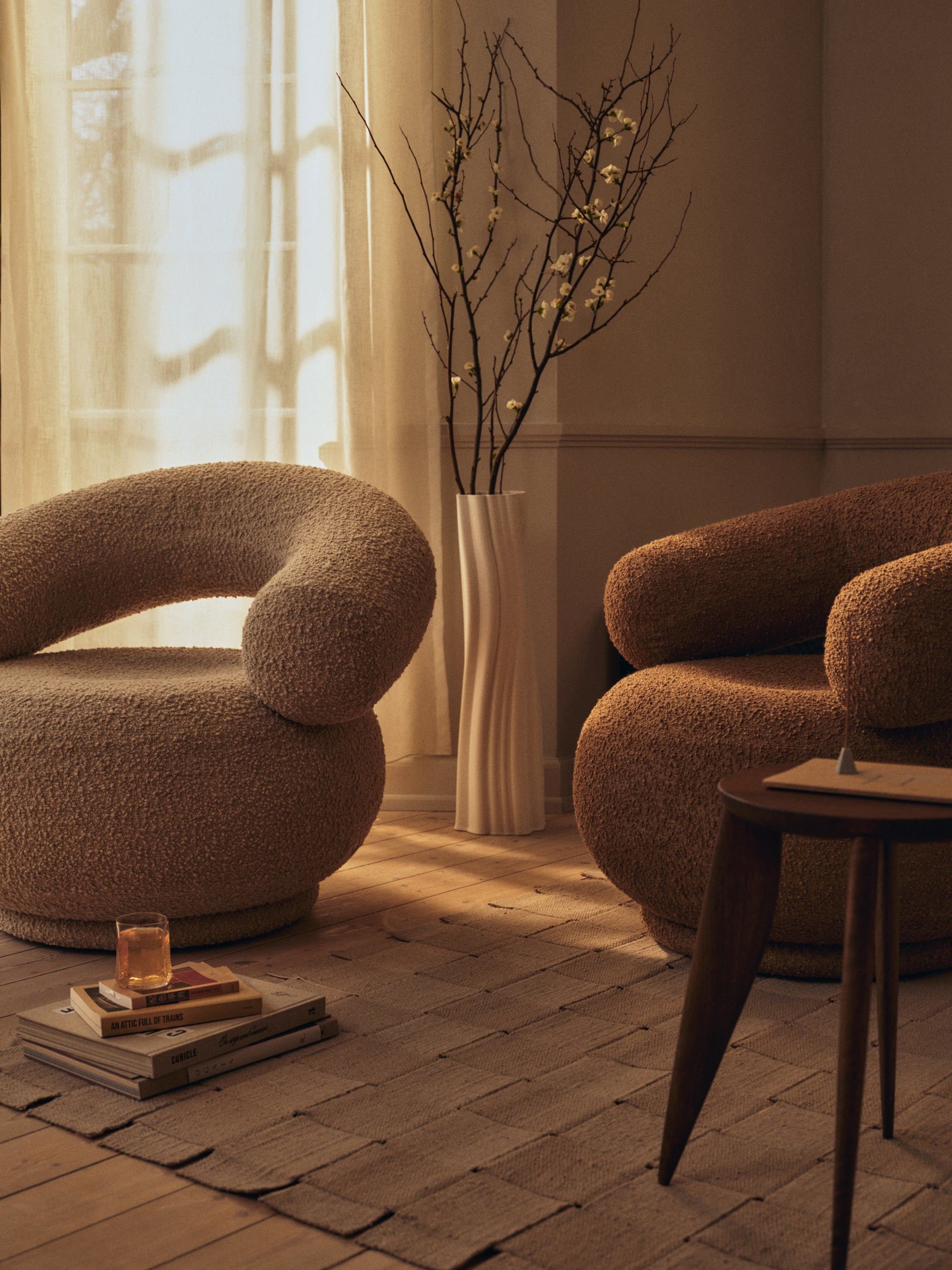 Orbo Lounge Chair
