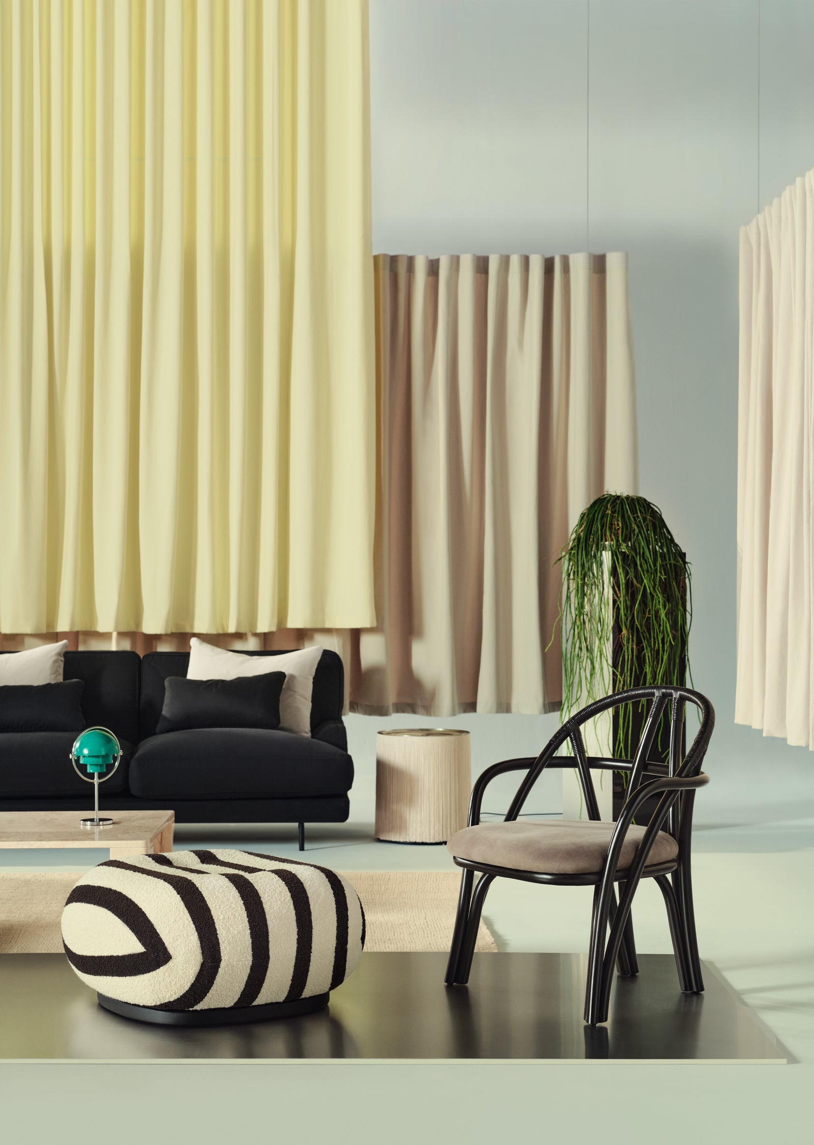 Bistra Lounge Chair