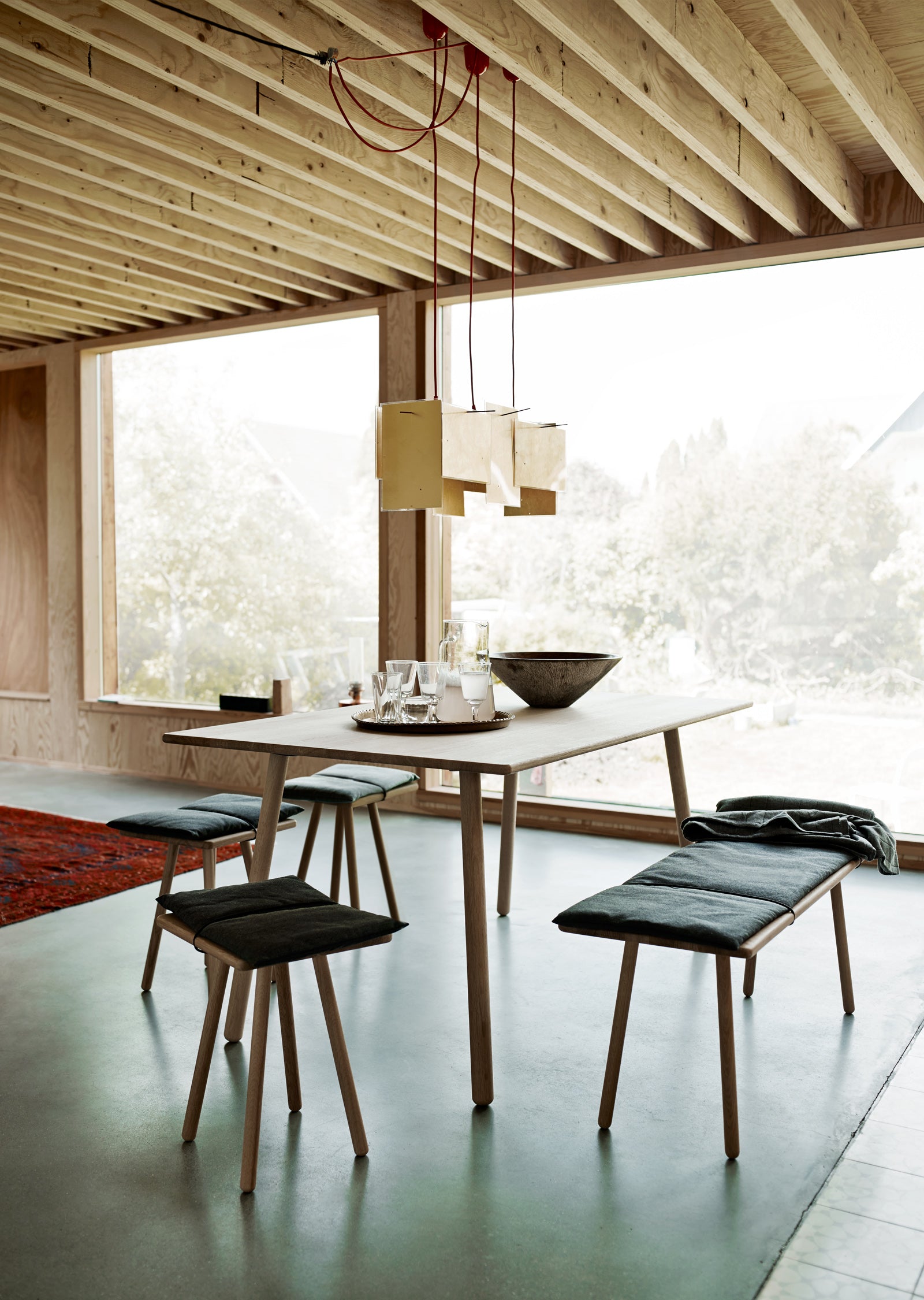 Georg Dining Table