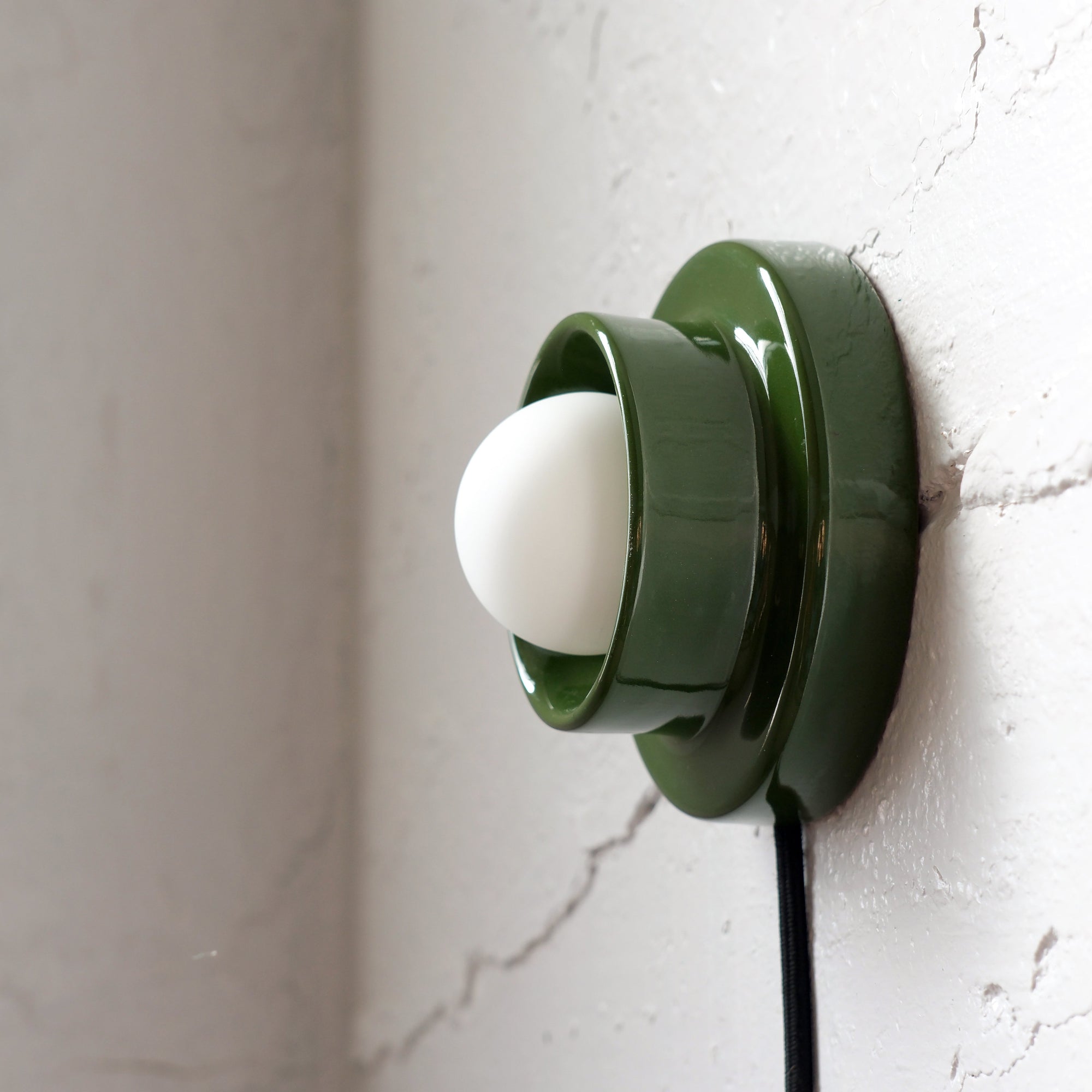 Q Sconce Lamp