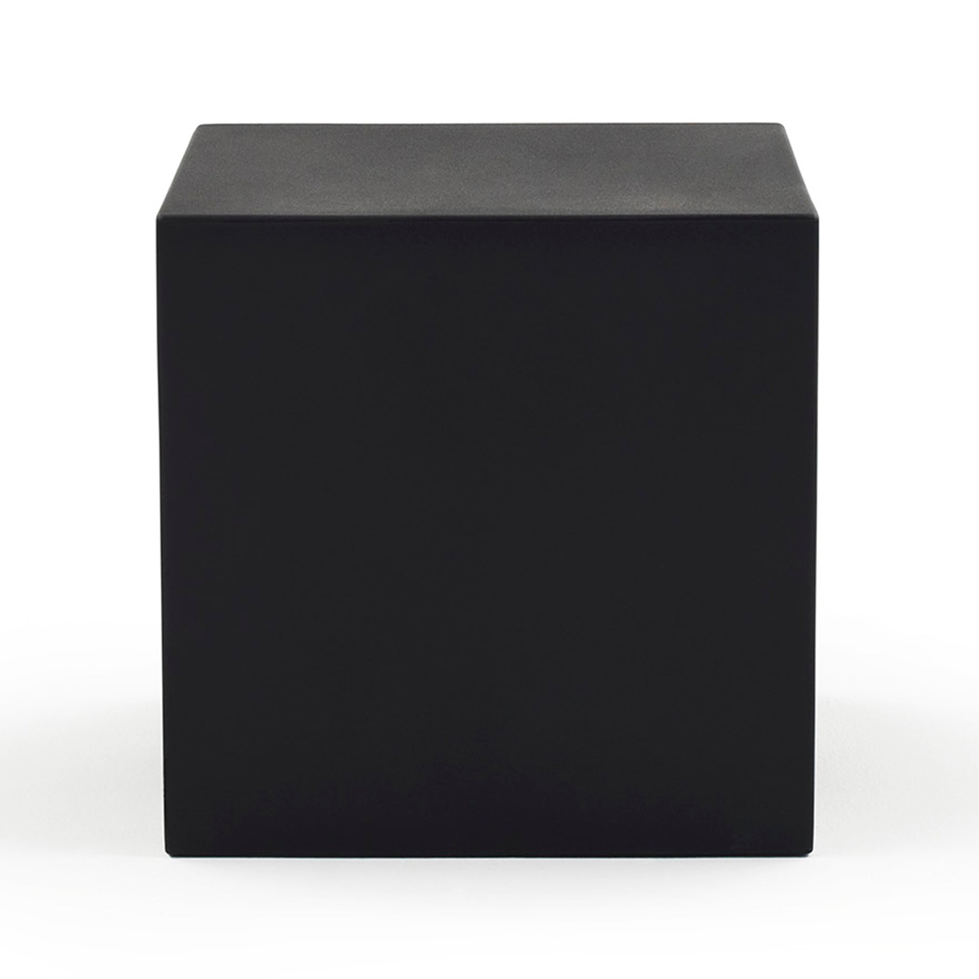 Vignelli Cube