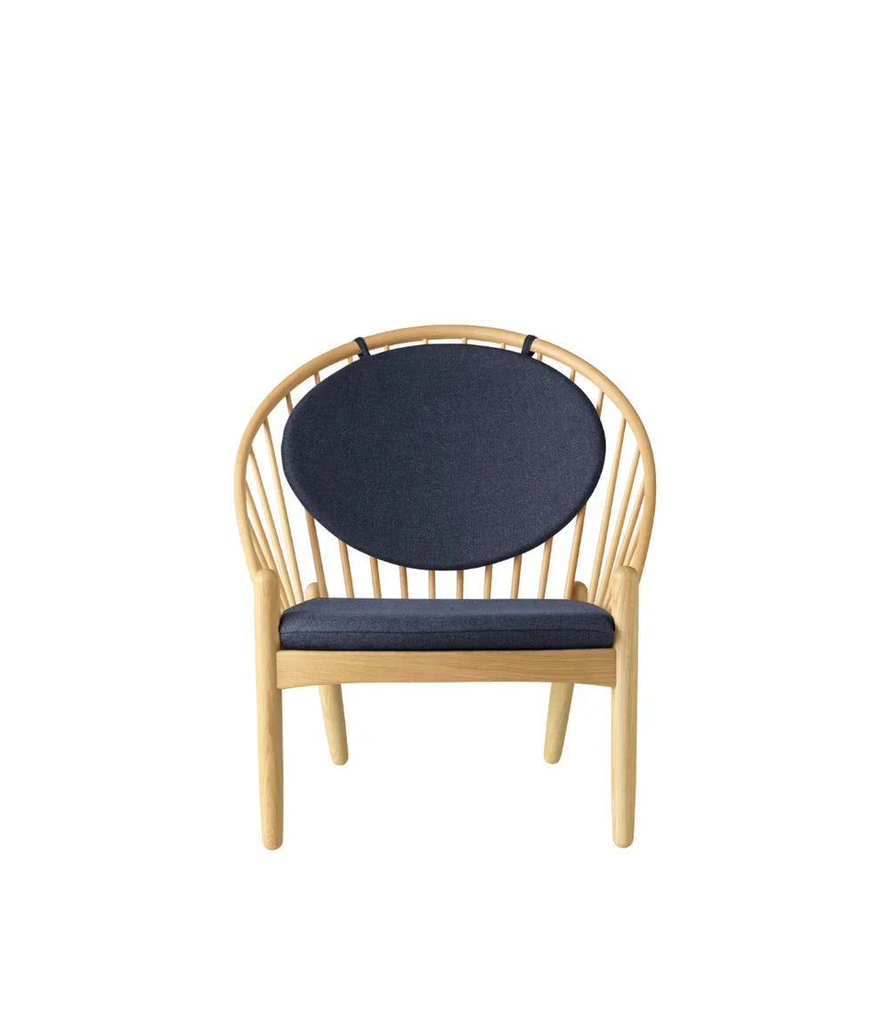 J166 Jørna Chair — Nature Lacquered Oak/Dark Blue