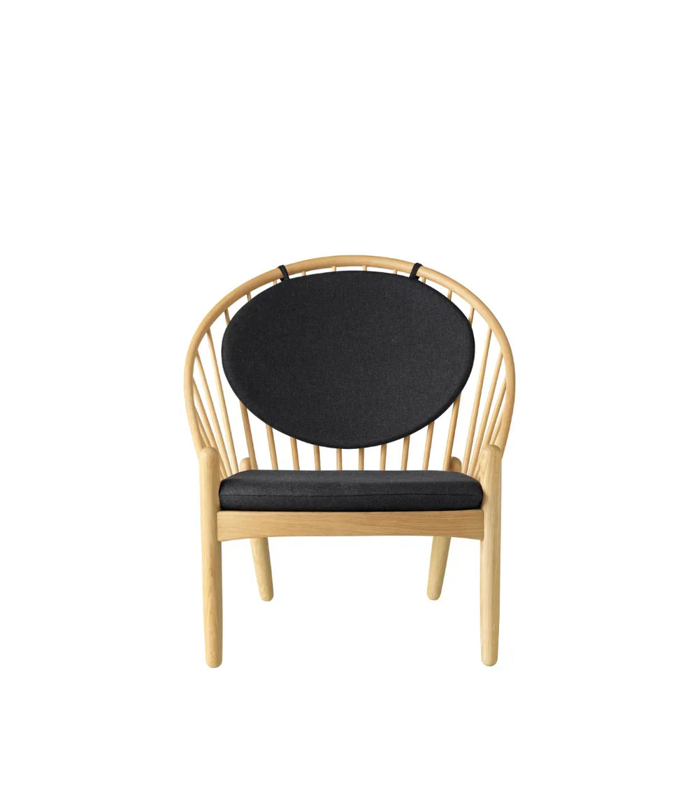 J166 Jørna Chair — Nature Lacquered Oak/Dark Grey