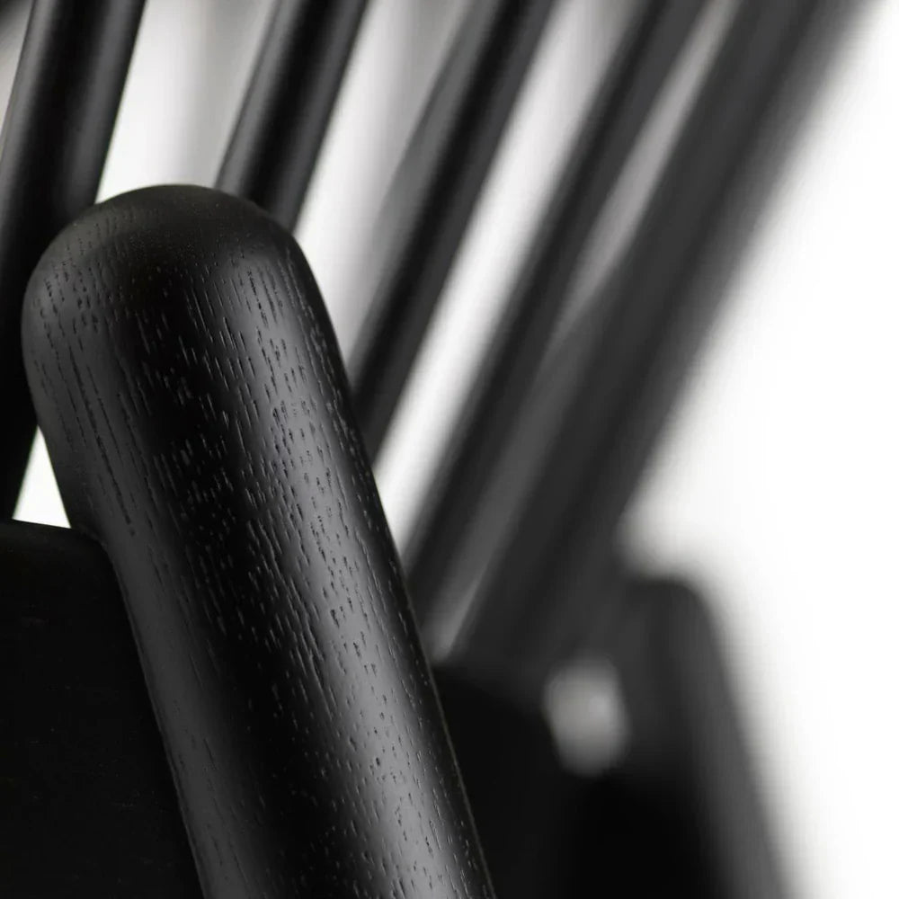 J166 Jørna Chair — Jet Black Oak/Beige