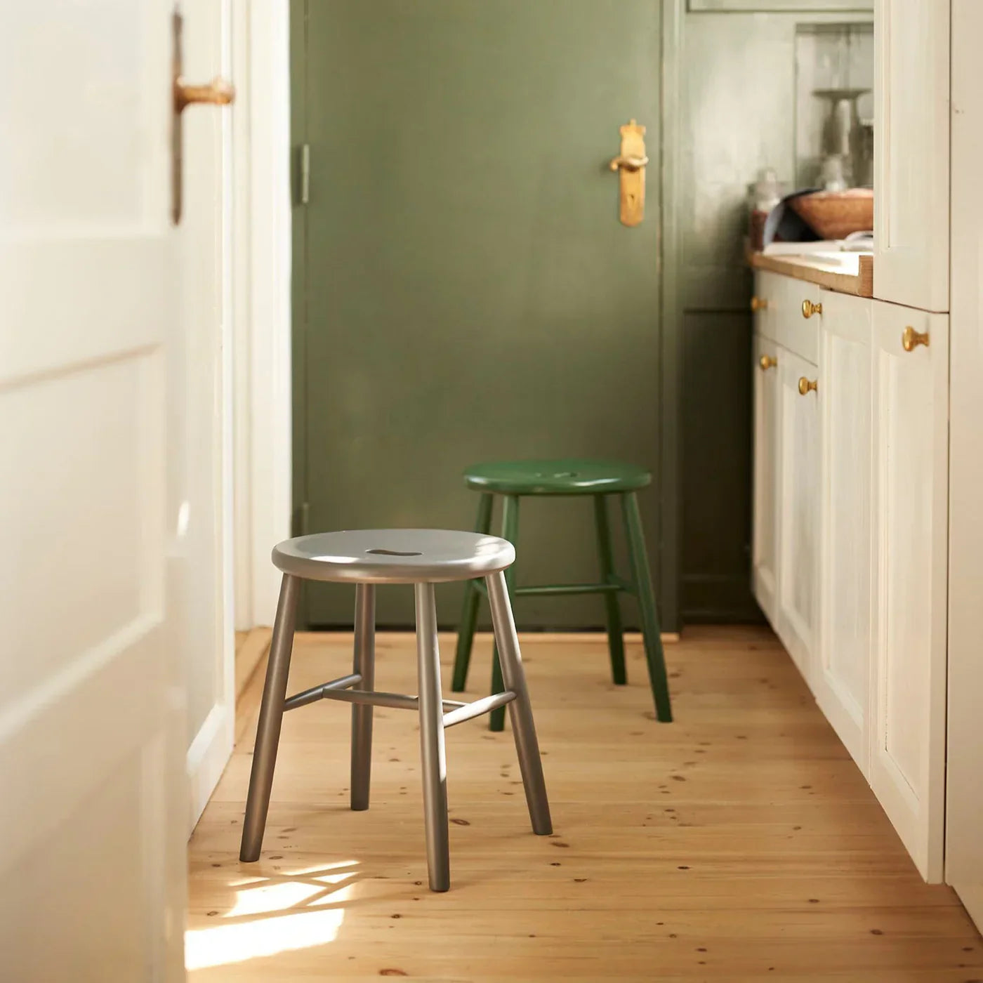 J27 Stool — Pebble Grey Beech