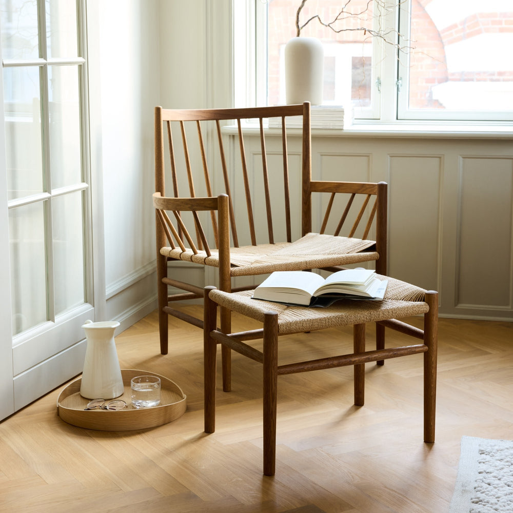 J82 Lounge Chair — Smoked Oiled Oak