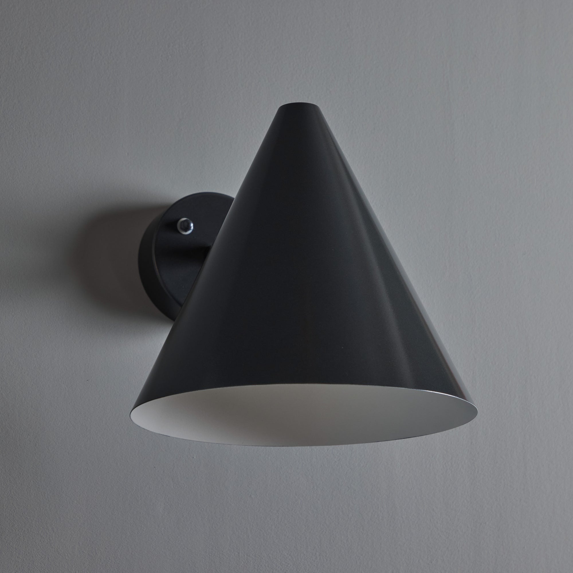 Tratten Wall Sconce