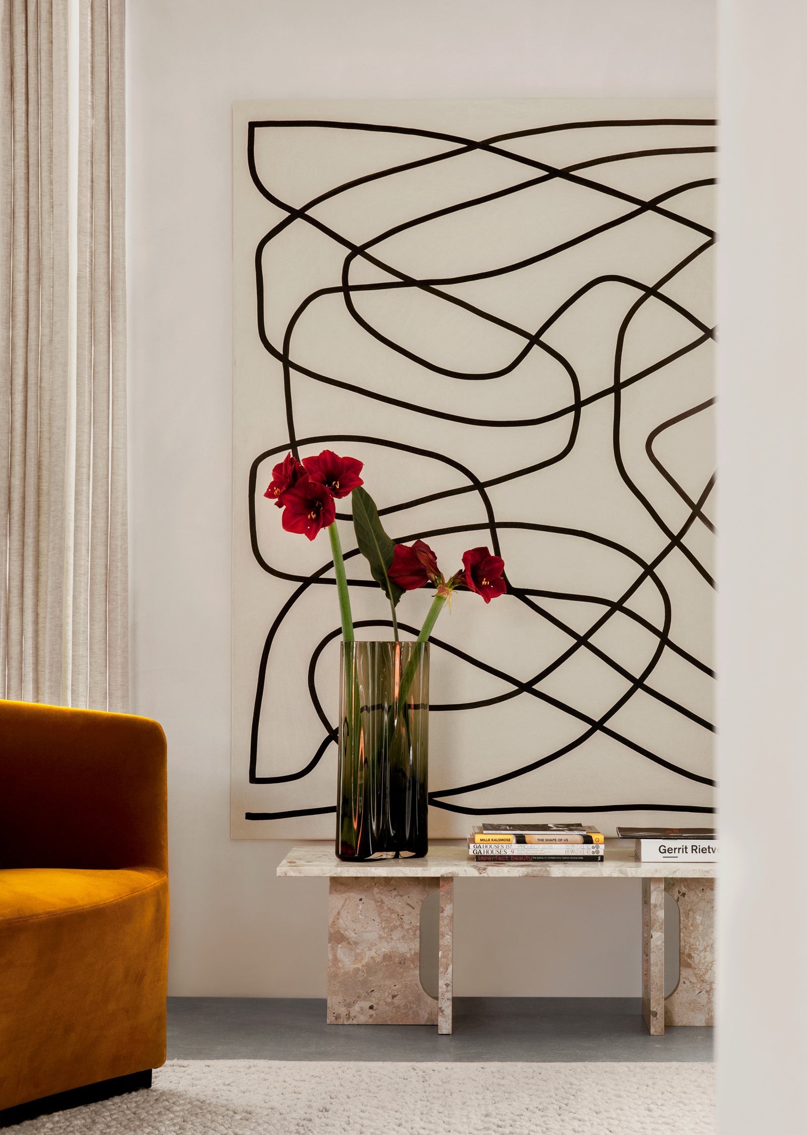 Androgyne Lounge Table