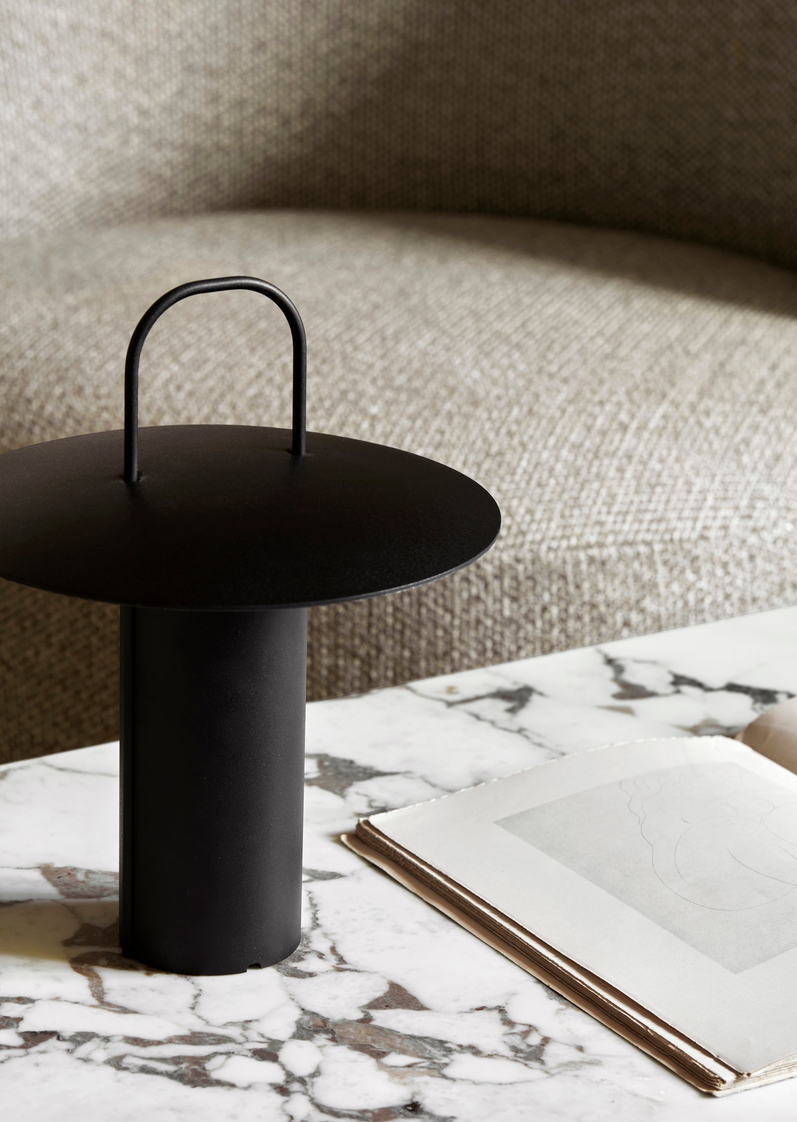 Ray Portable Table Lamp