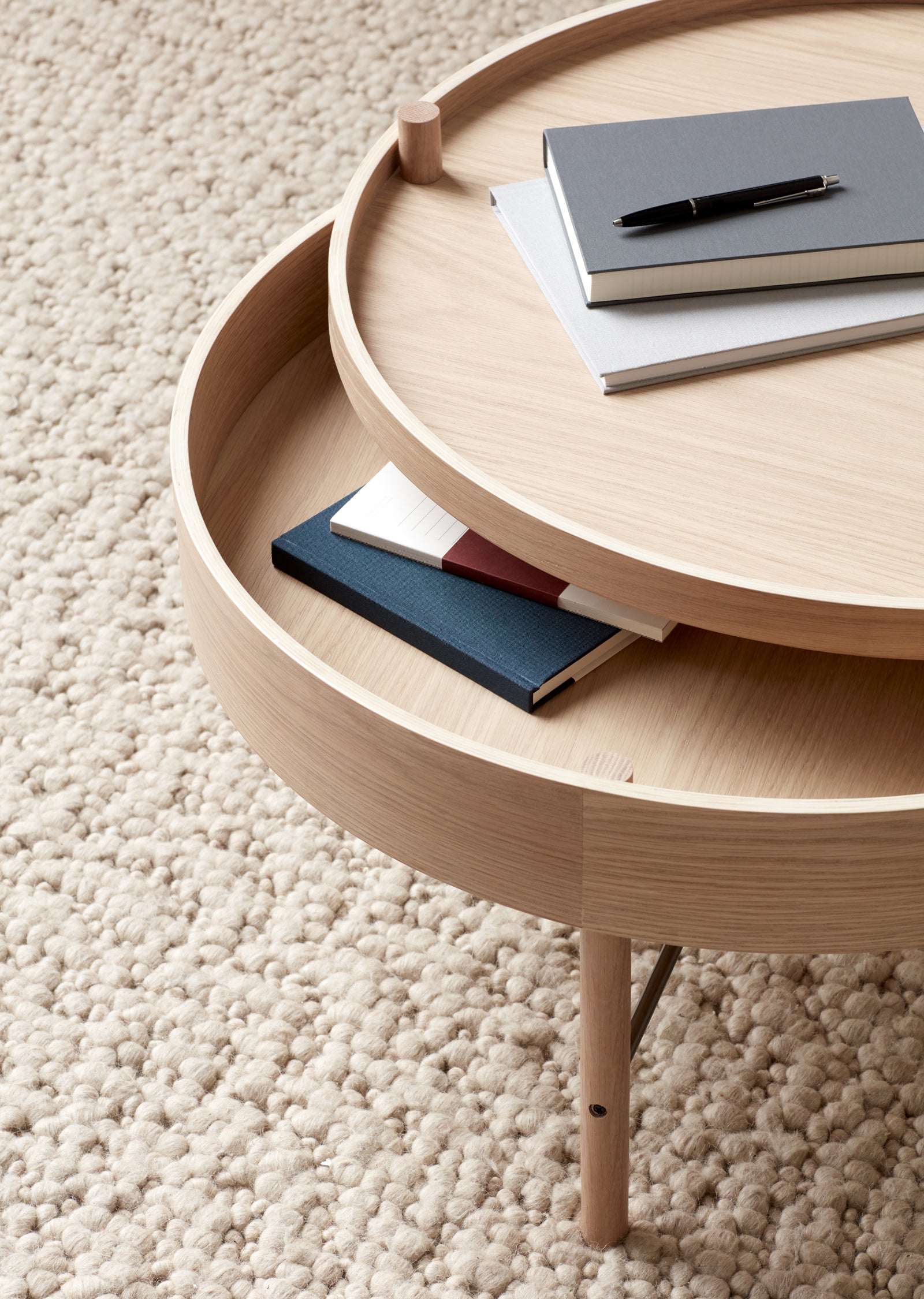 Turning Lounge Table