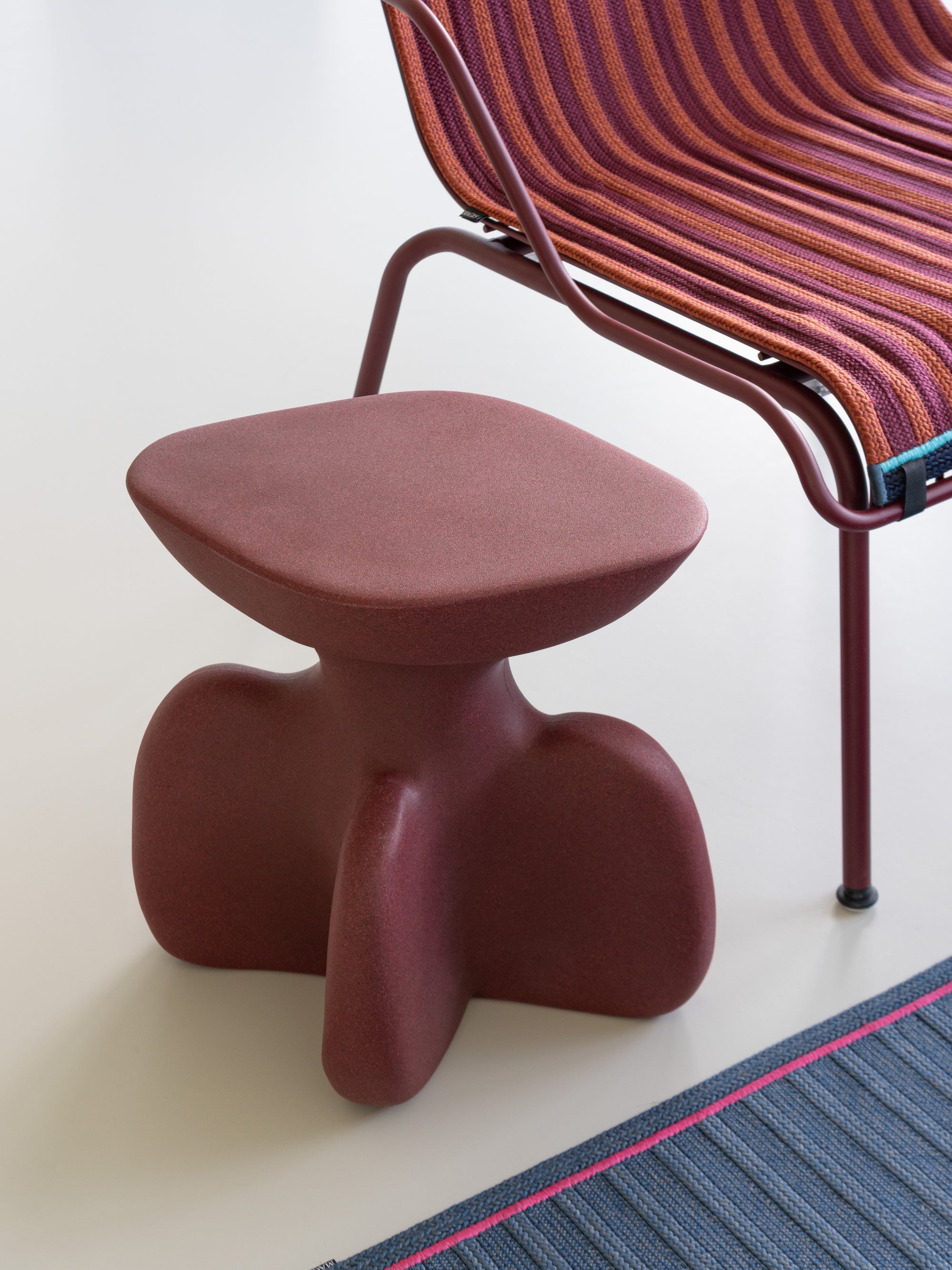 Archeo Side Table/Stool — Low