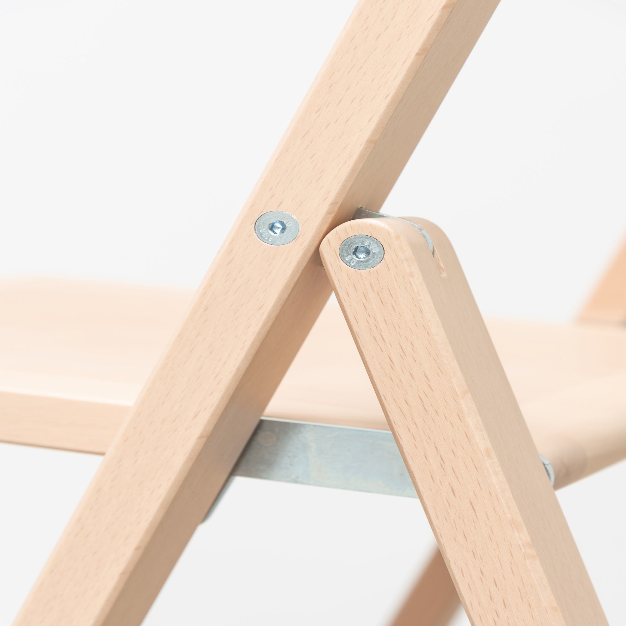 Aviva Folding Chair