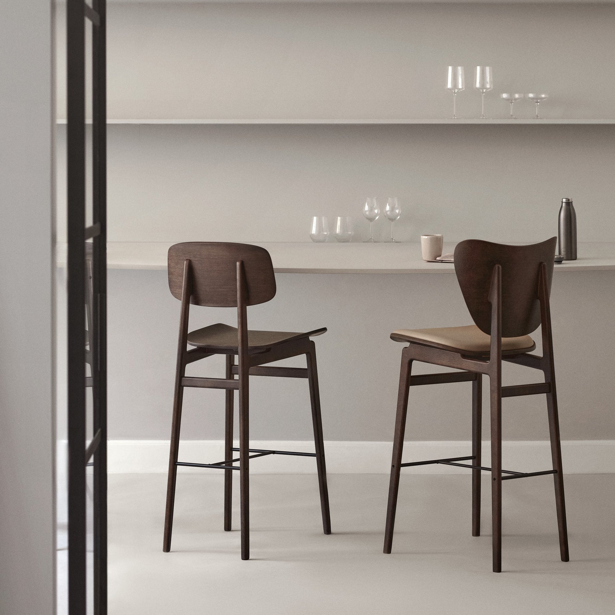 NY11 Bar and Counter Chair — Wood