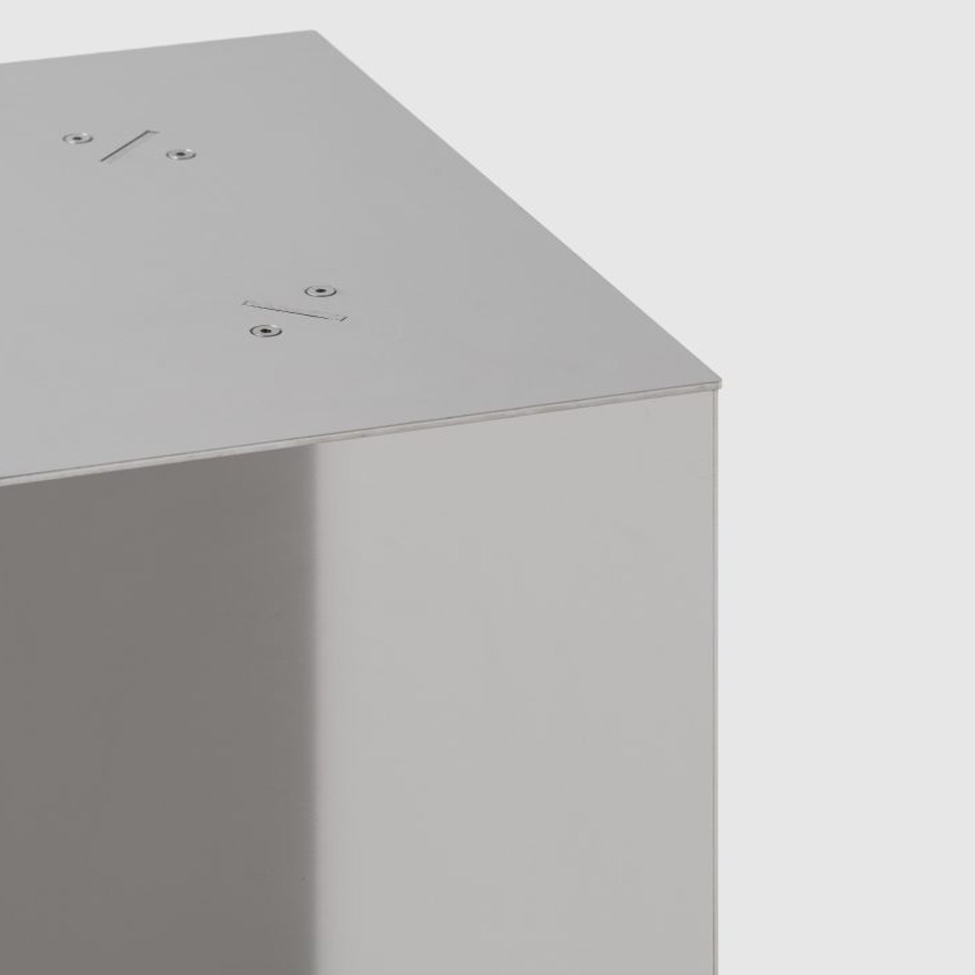 NM07 Stool