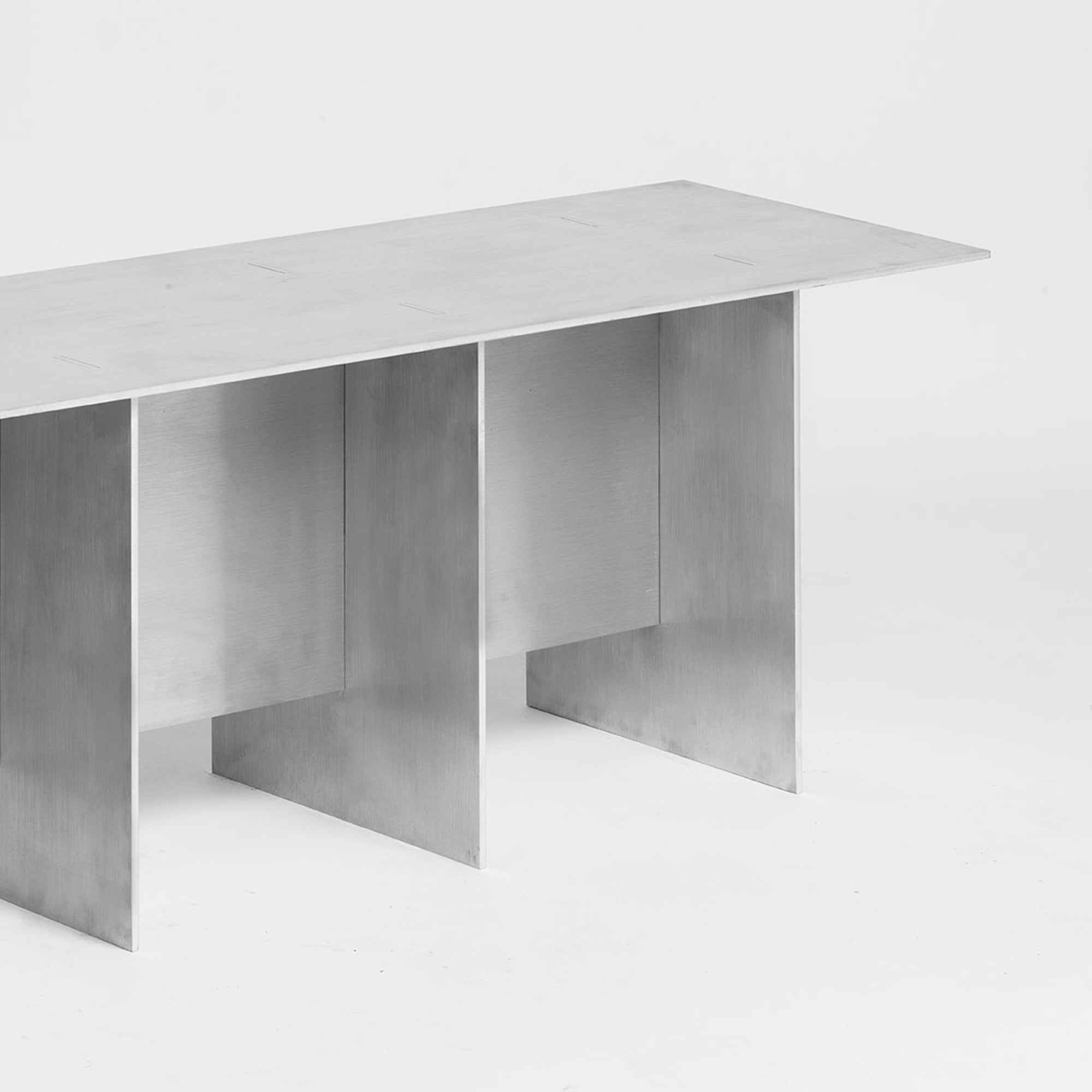 NM11 Bench