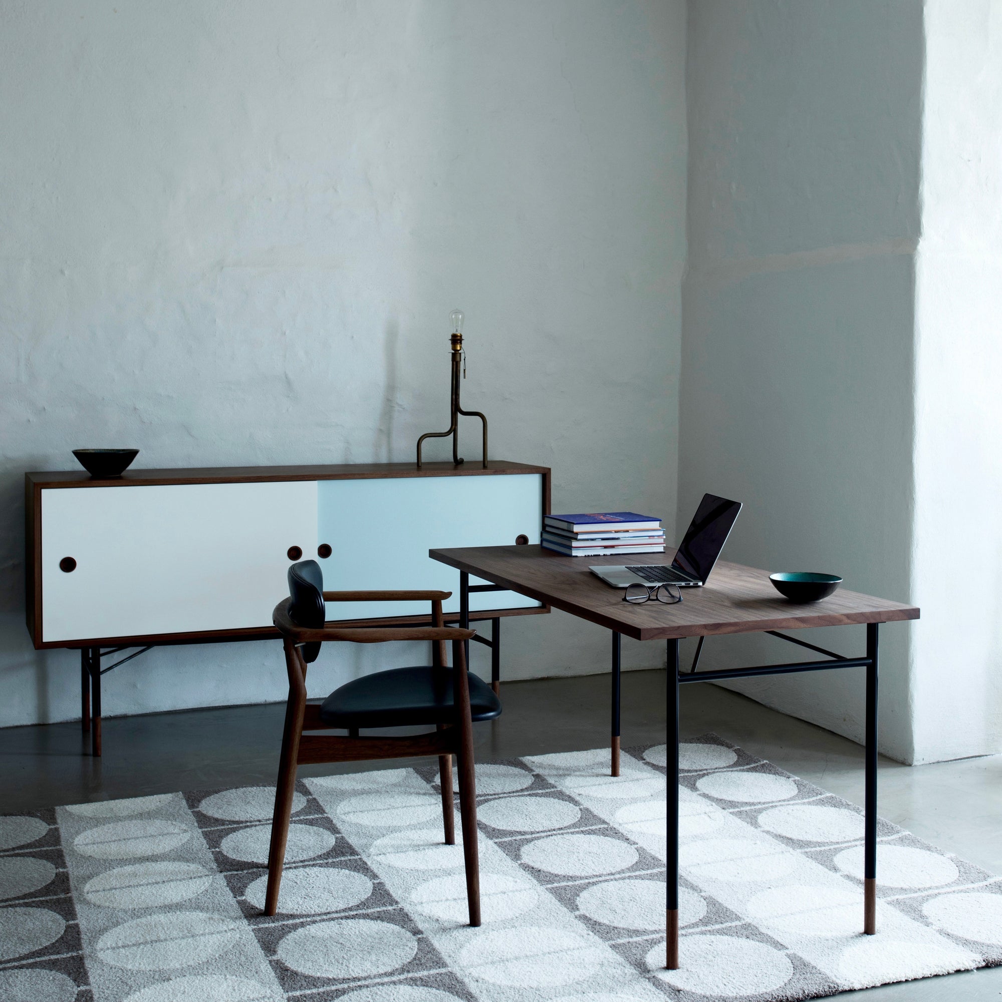 Sideboard with Tray Unit