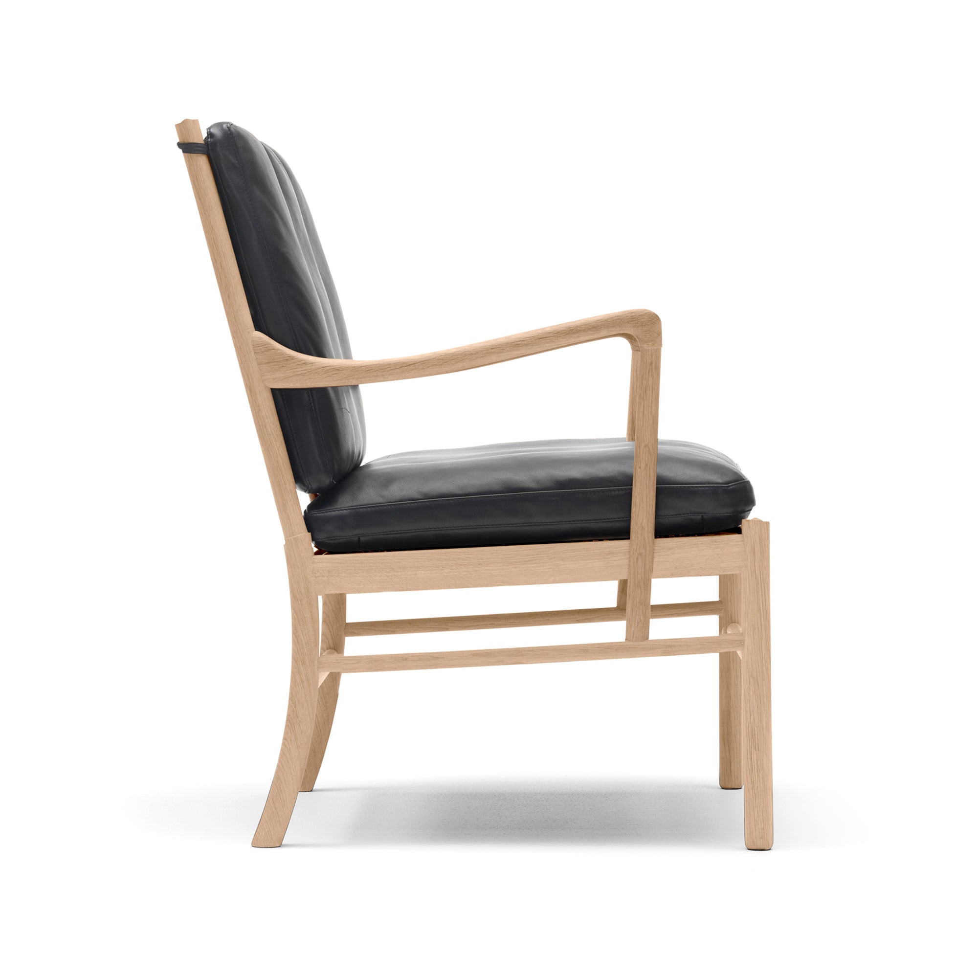 OW149 Colonial Chair