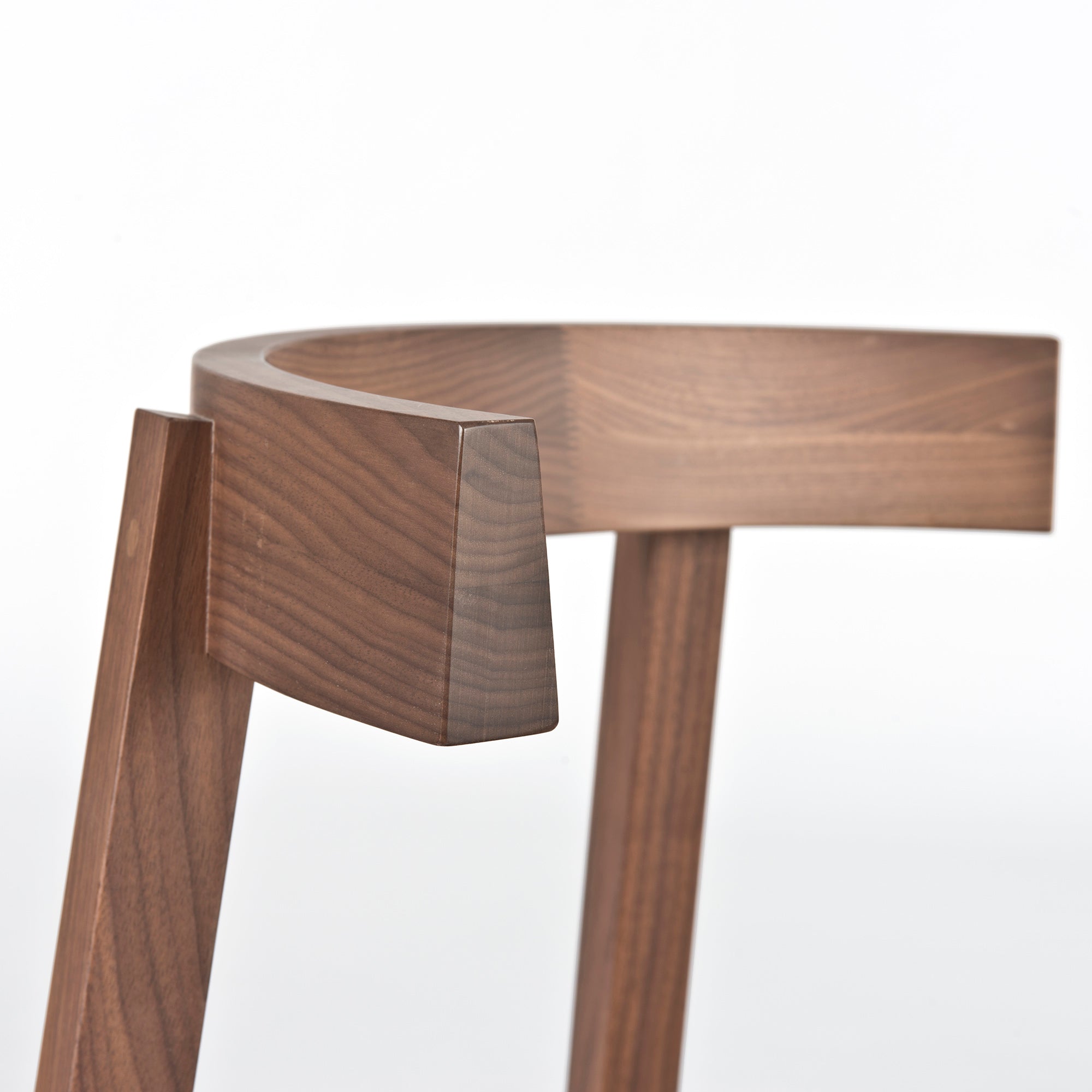 Oki Nami Chair