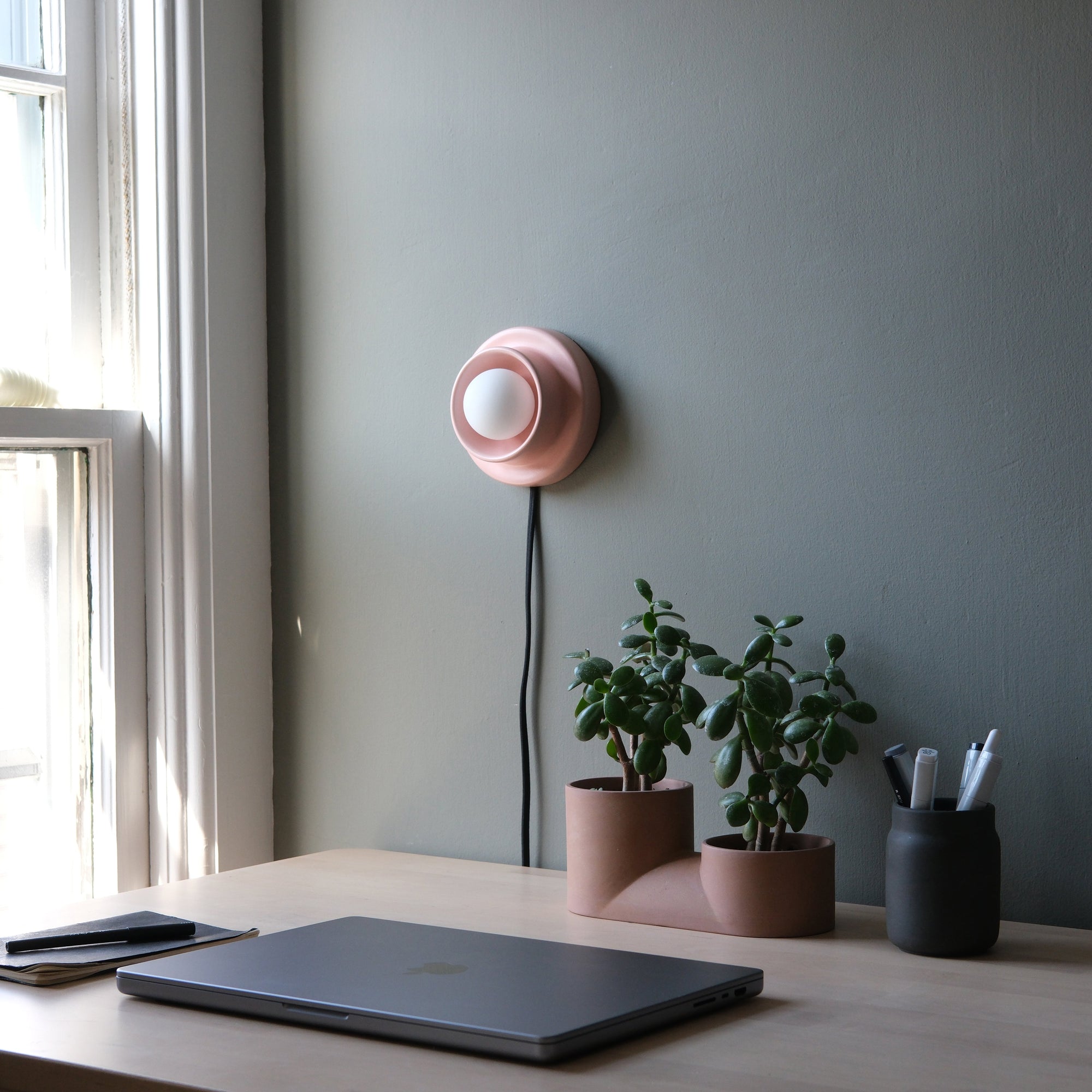 Q Sconce Lamp