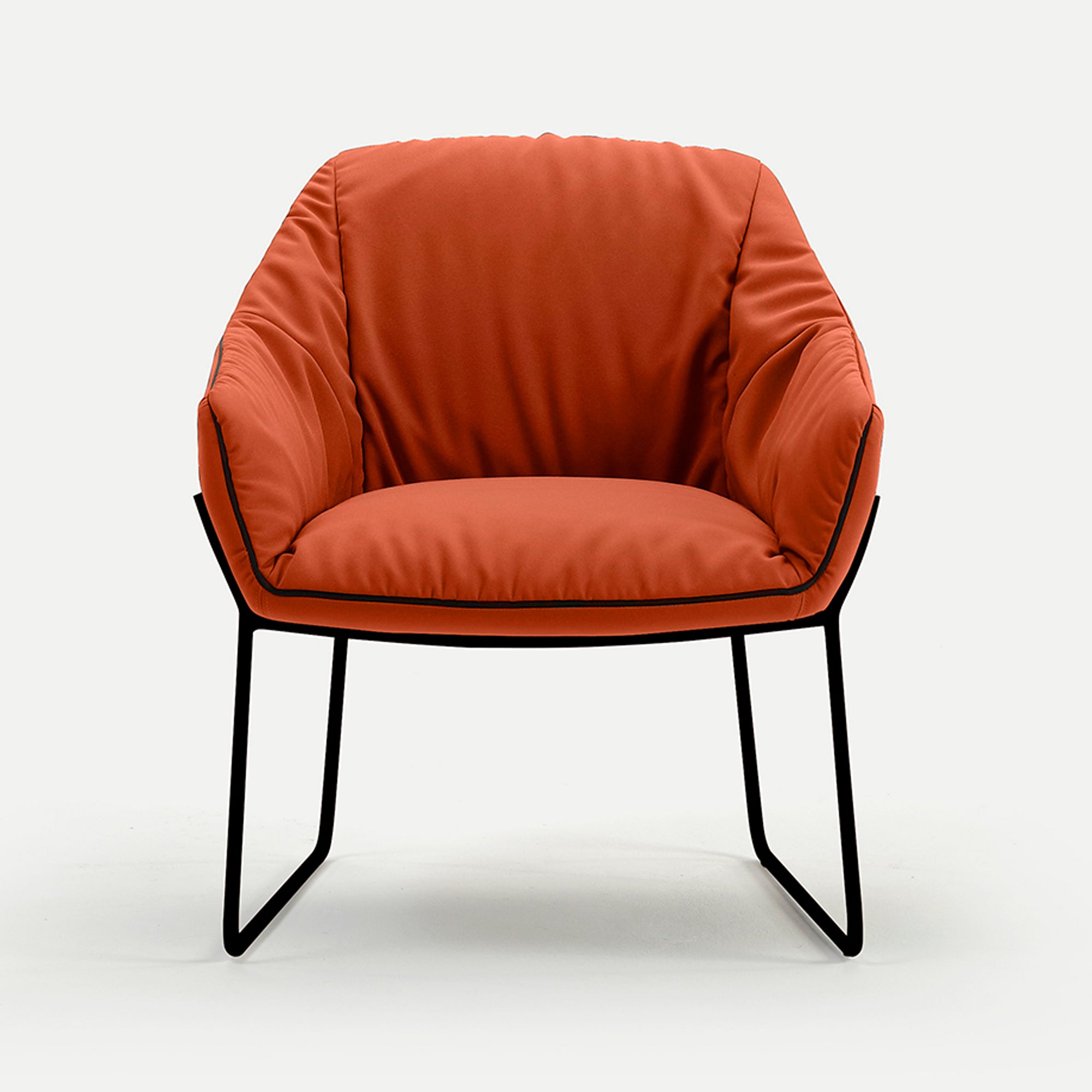 Nido Small Armchair — Sled Base and Zipper