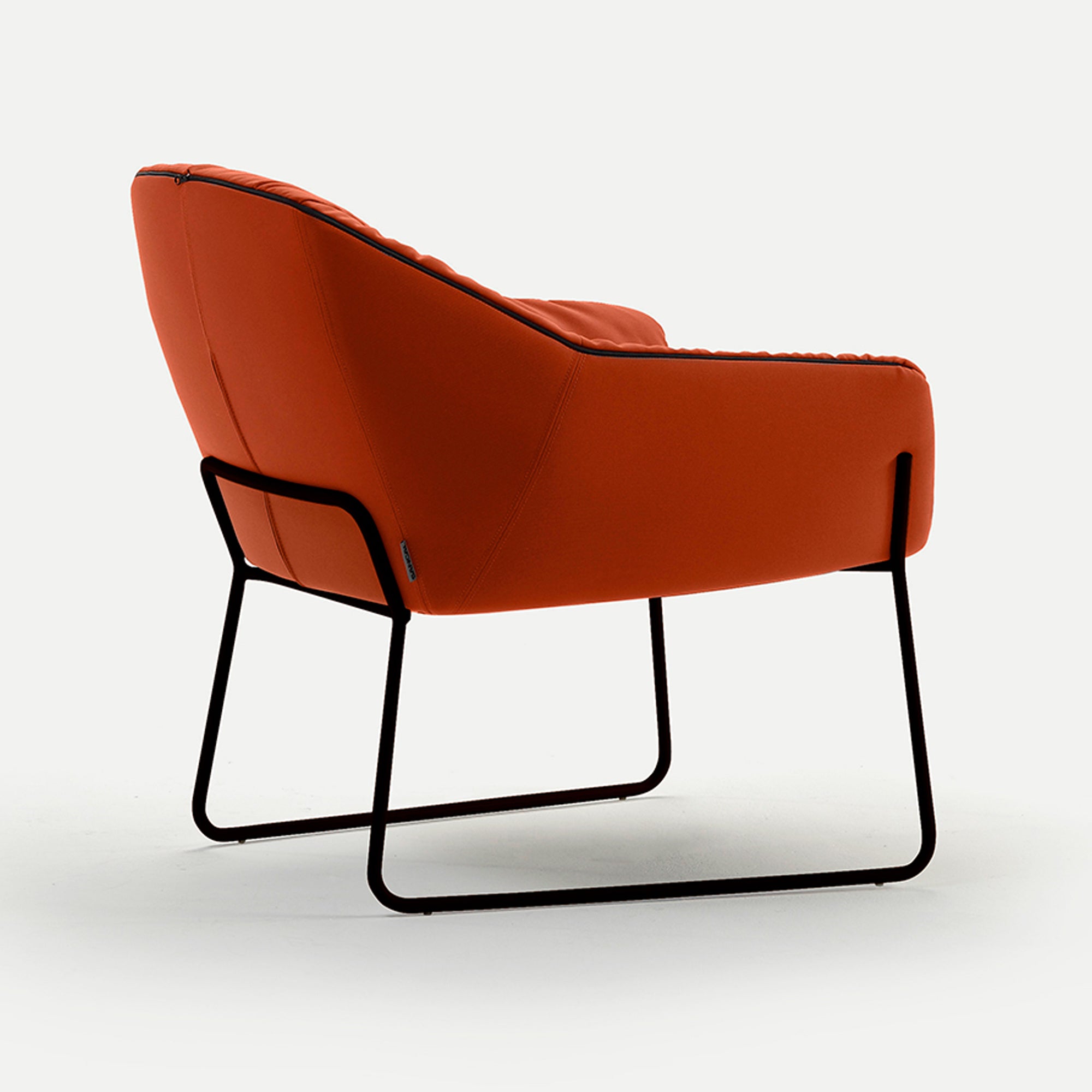 Nido Small Armchair — Sled Base and Zipper