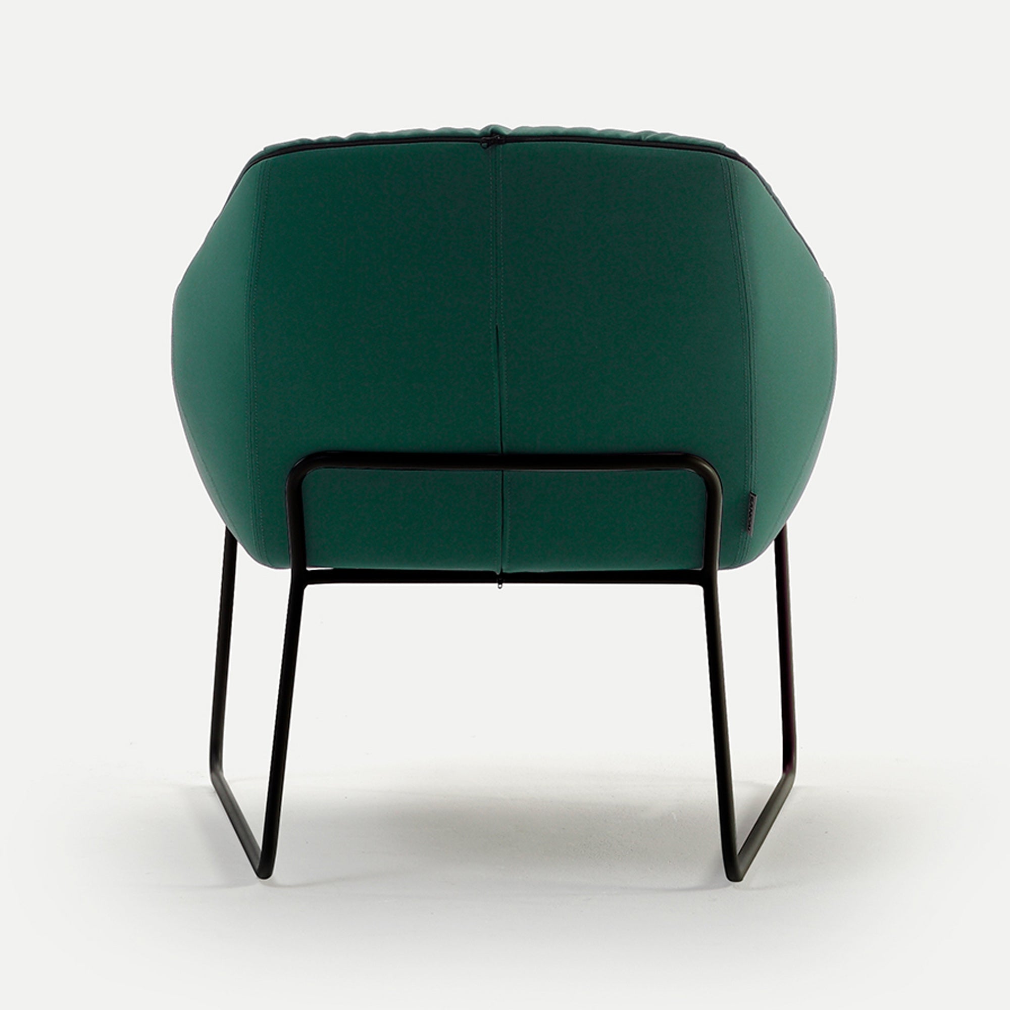 Nido Small Armchair — Sled Base and Zipper