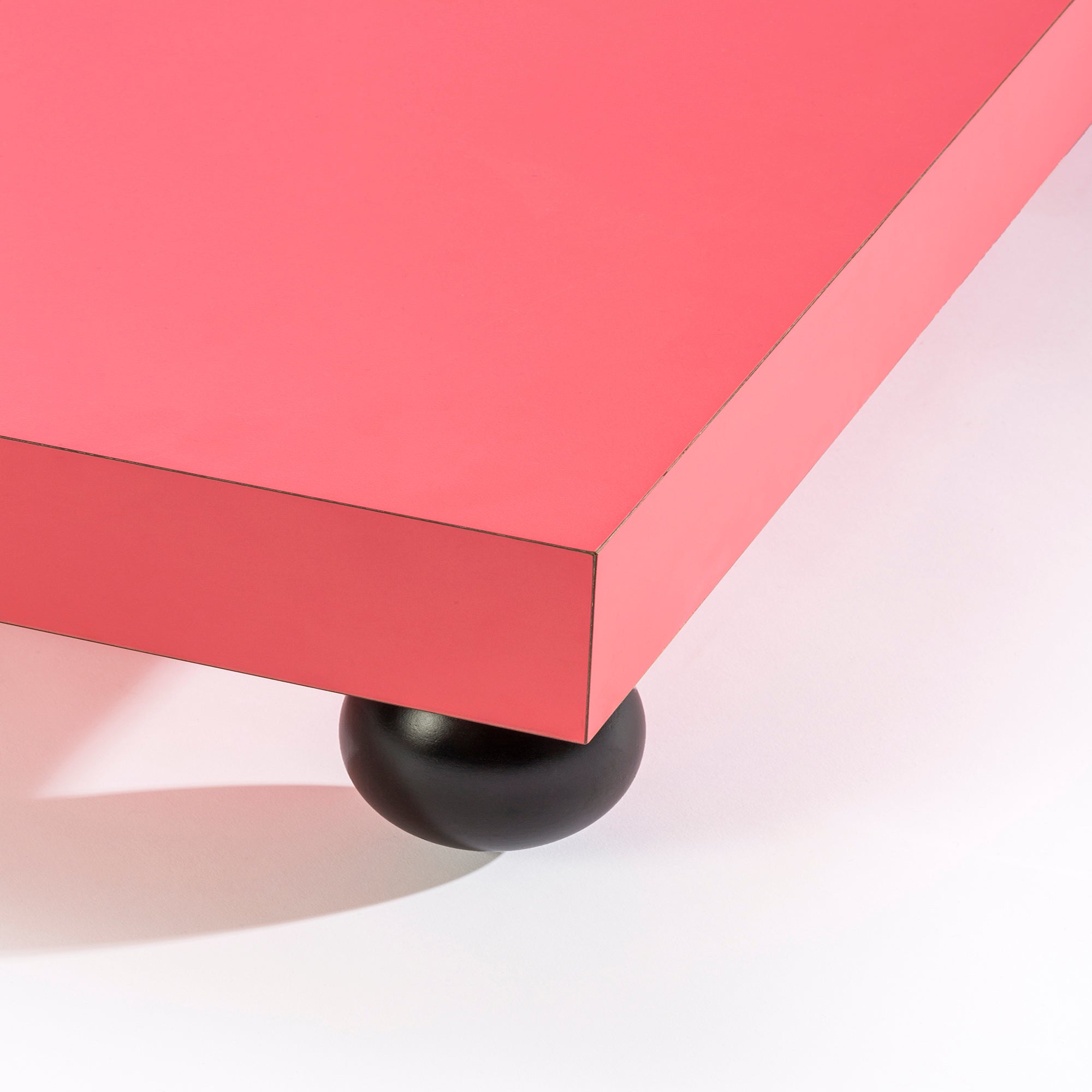T02 Coffee Table