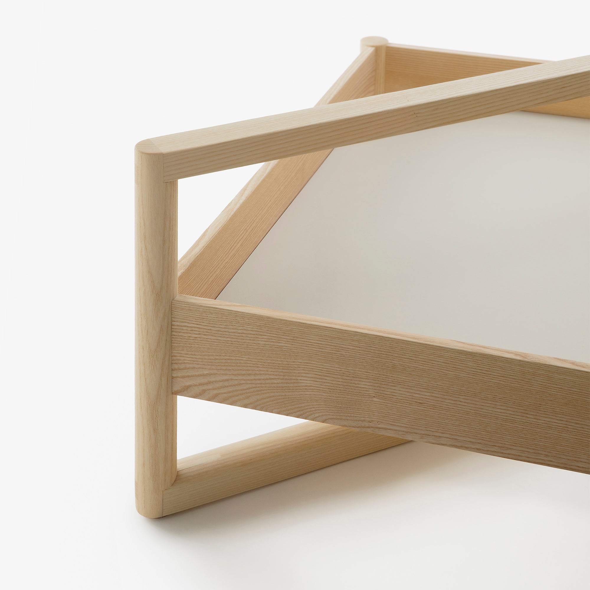 Taso Tray Table