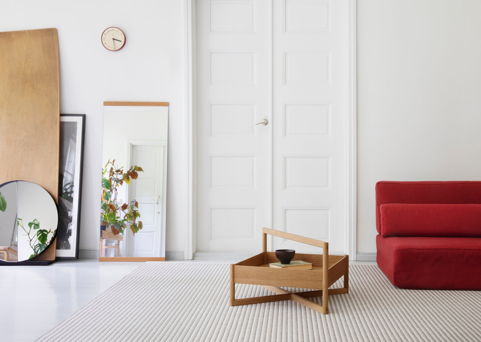 Taso Tray Table